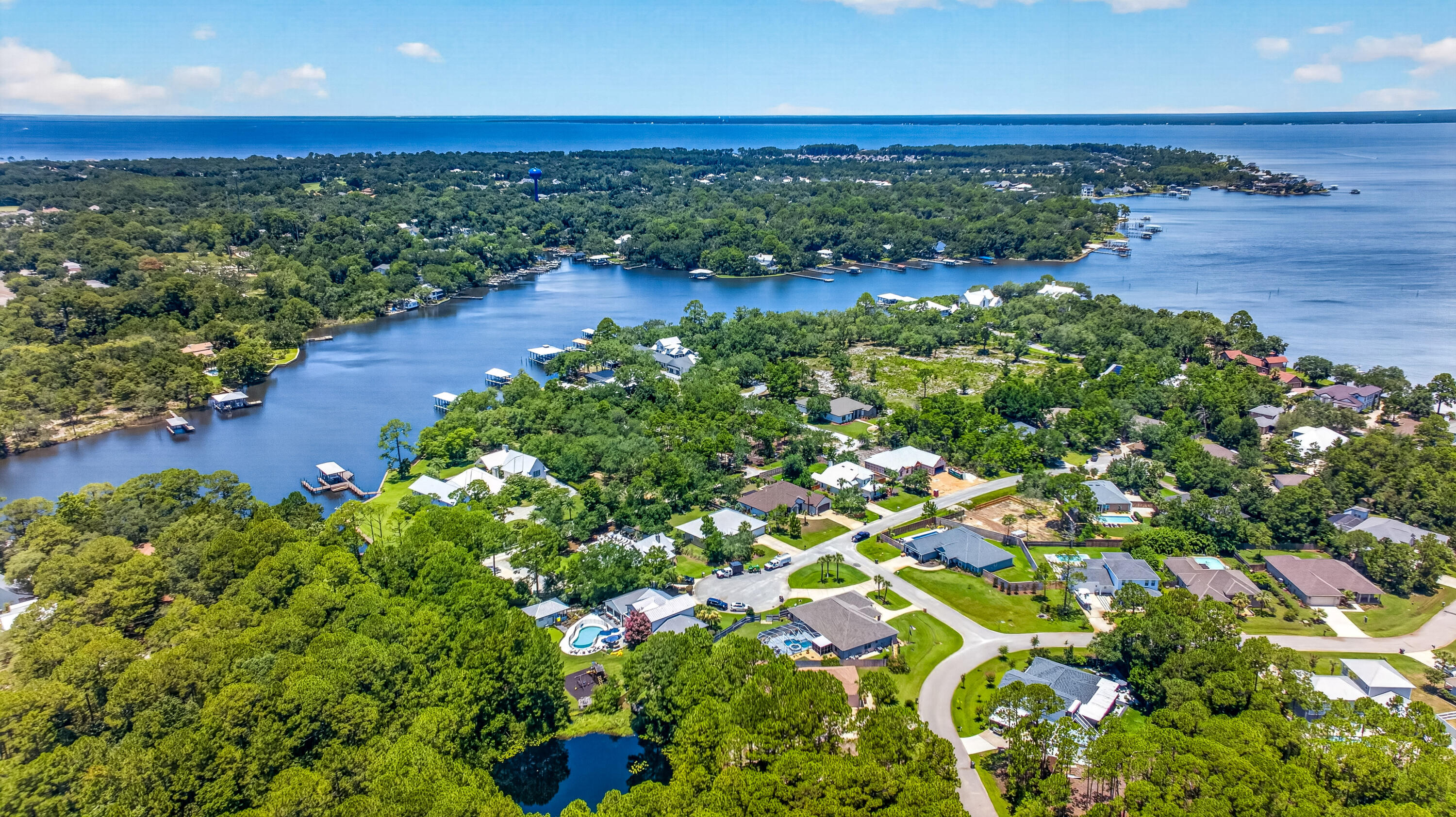 PELICAN BAY S/D - Residential