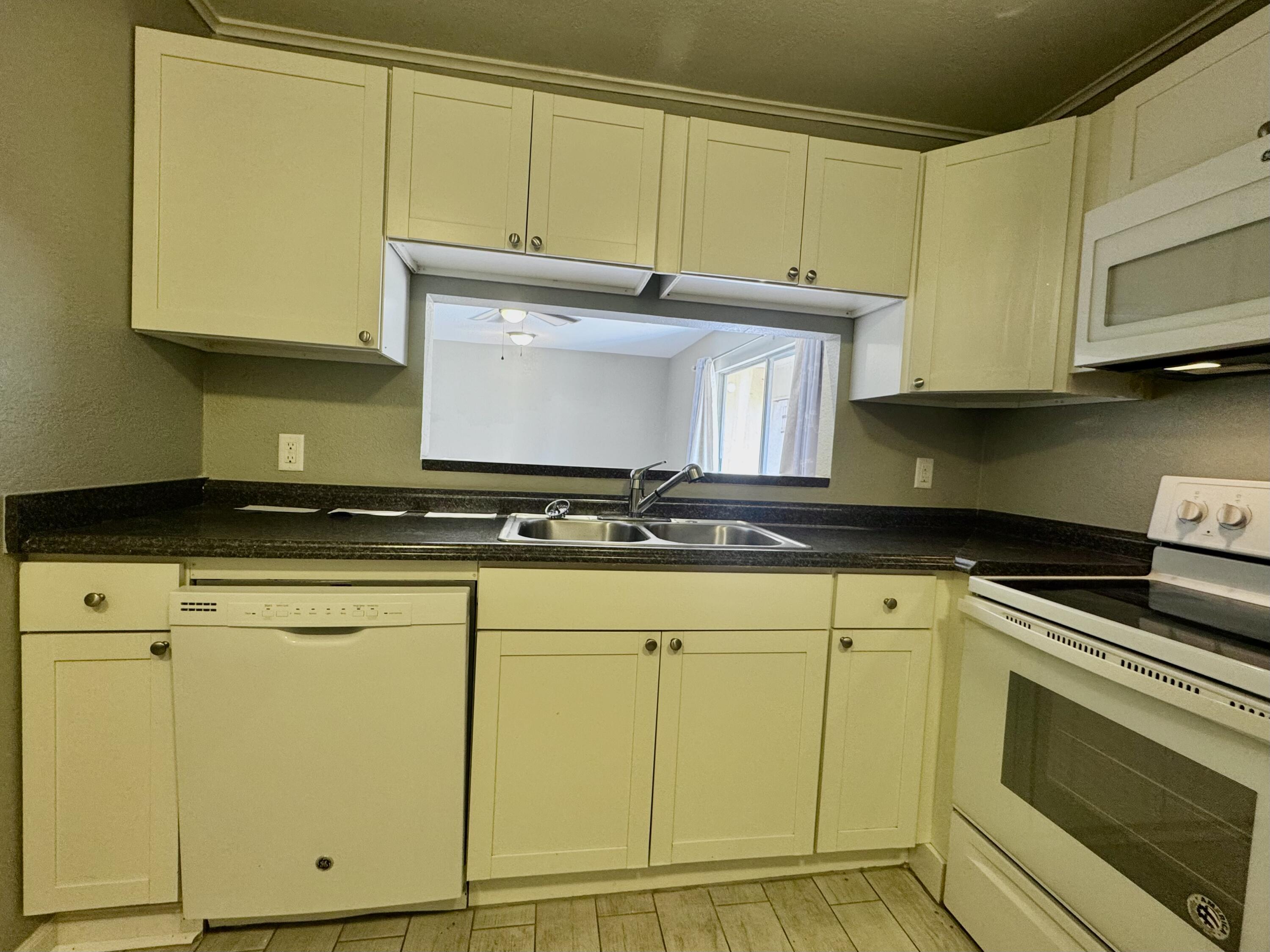 SPANISH VILLAS CONDO - Residential