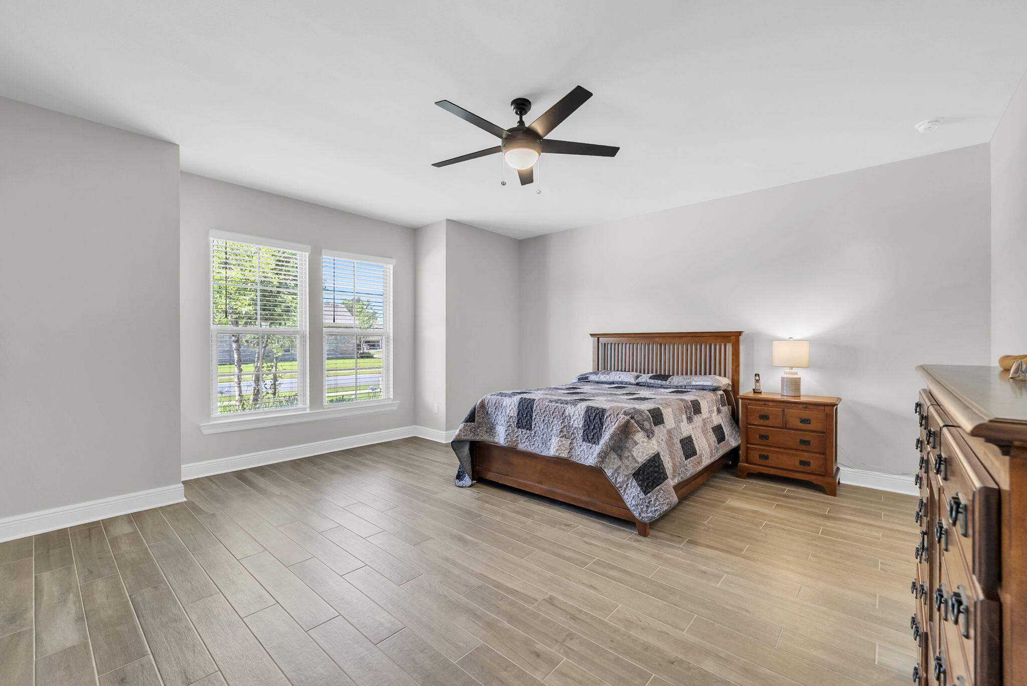 HAMMOCK BAY - STARBURST - Residential