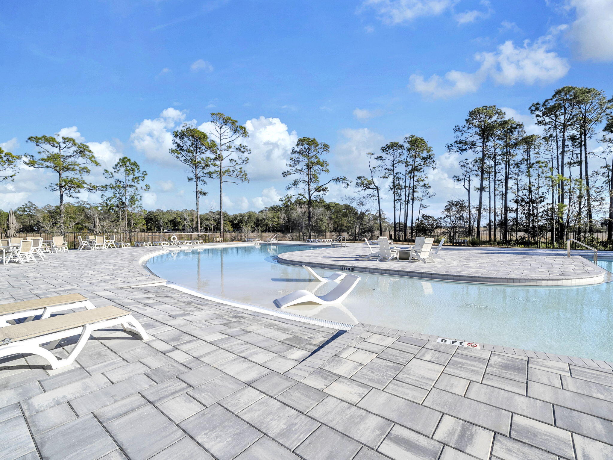 HAMMOCK BAY - STARBURST - Residential