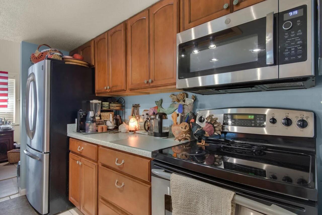 INDIAN TRAIL CONDO - Residential