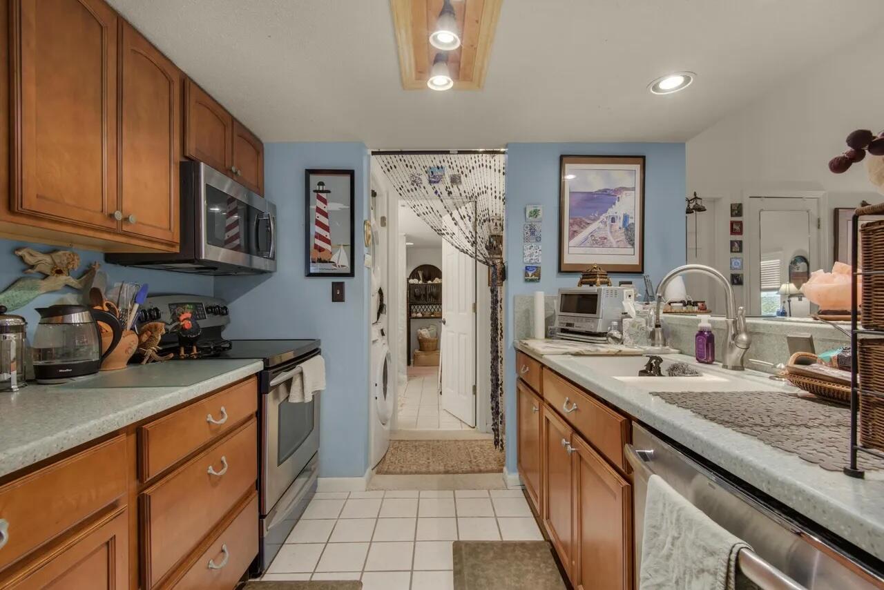 INDIAN TRAIL CONDO - Residential