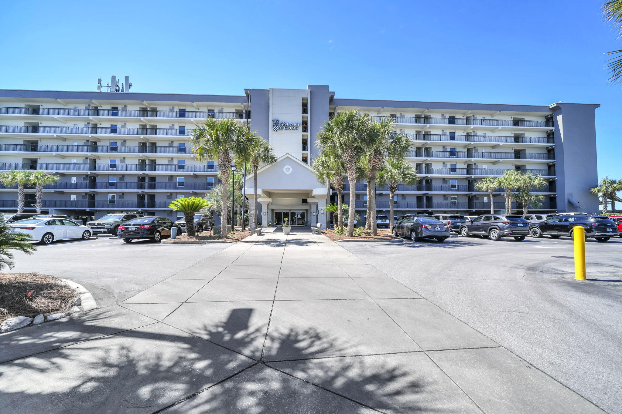 ISLAND ECHO CONDO - Residential