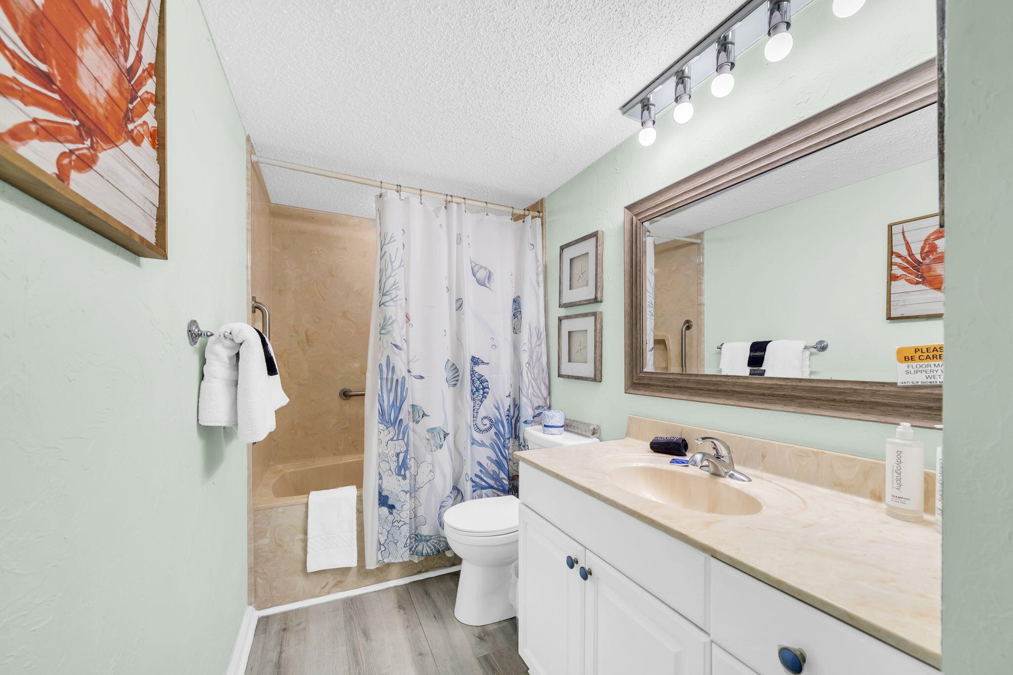 ISLAND ECHO CONDO - Residential