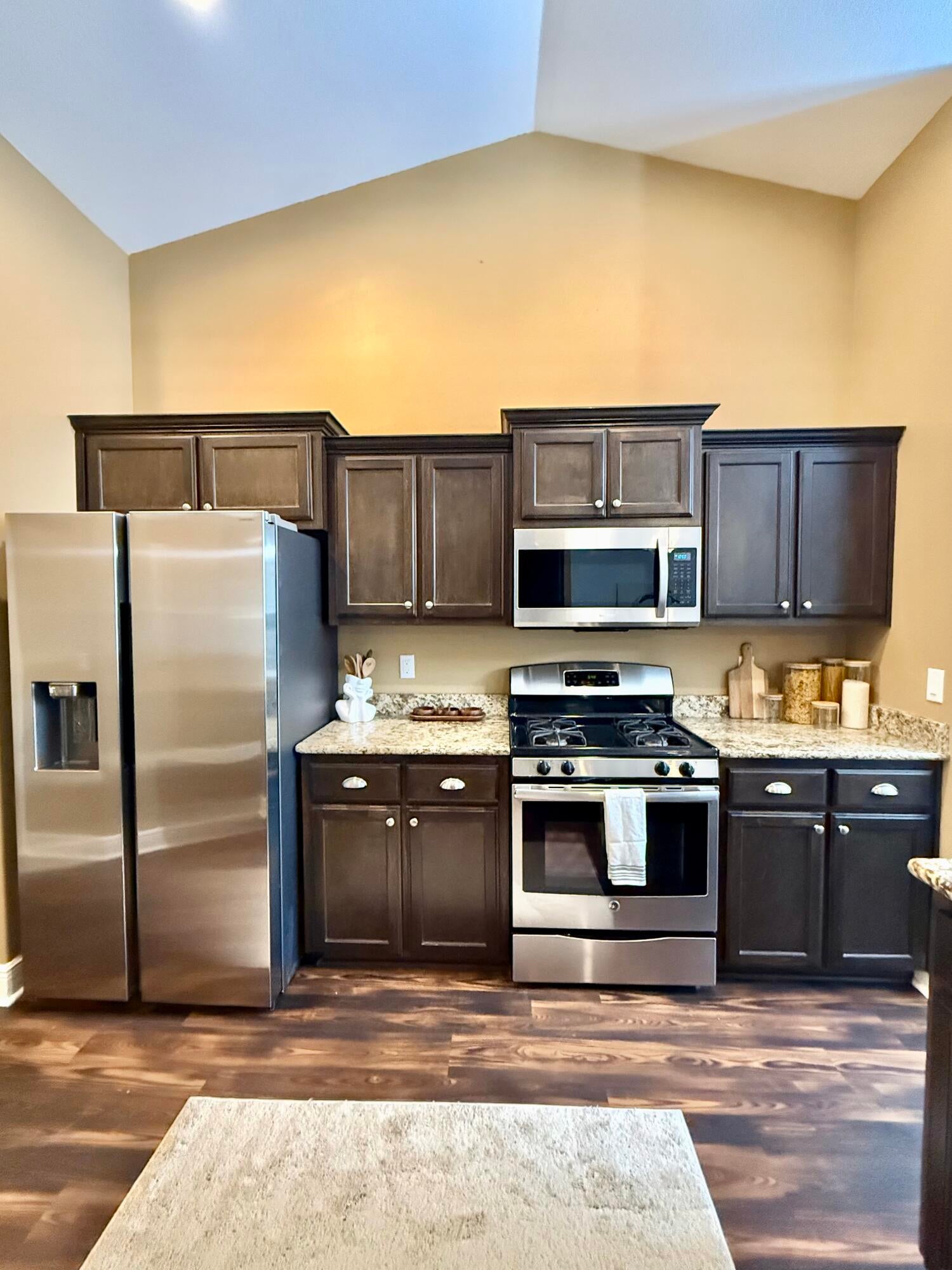 THOUSAND OAKS - Residential