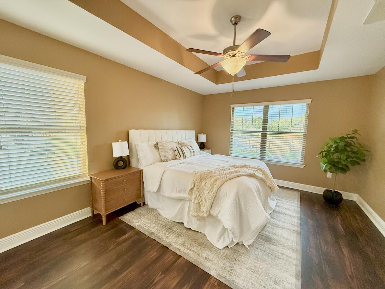 THOUSAND OAKS - Residential