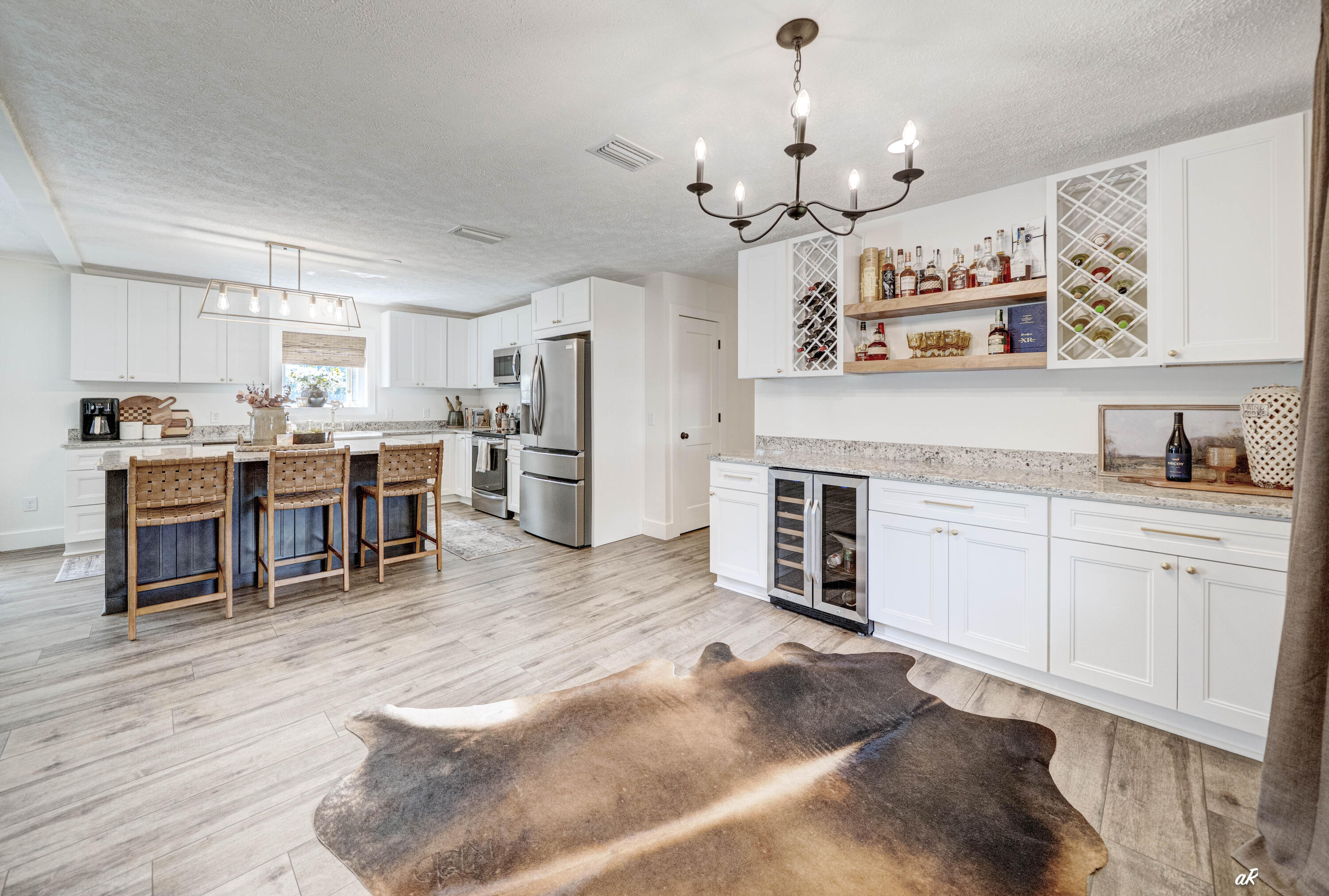VENETIAN VILLA 1ST ADDN - Residential