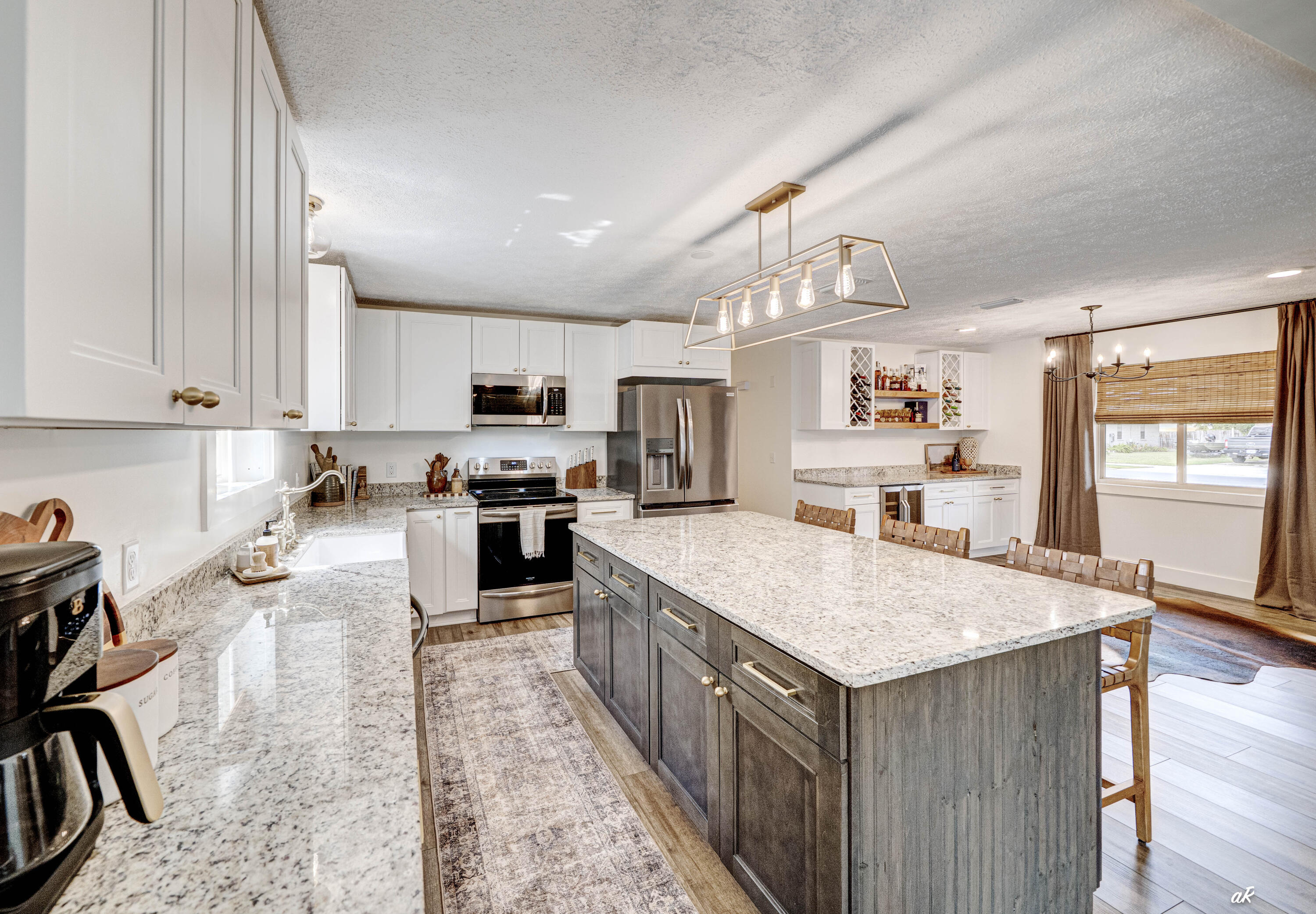 VENETIAN VILLA 1ST ADDN - Residential