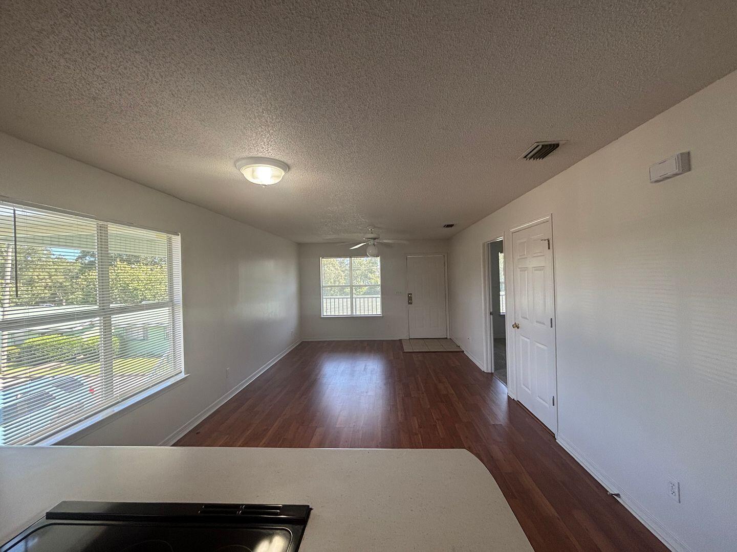 FLOROSA DEL MAR - Residential Lease