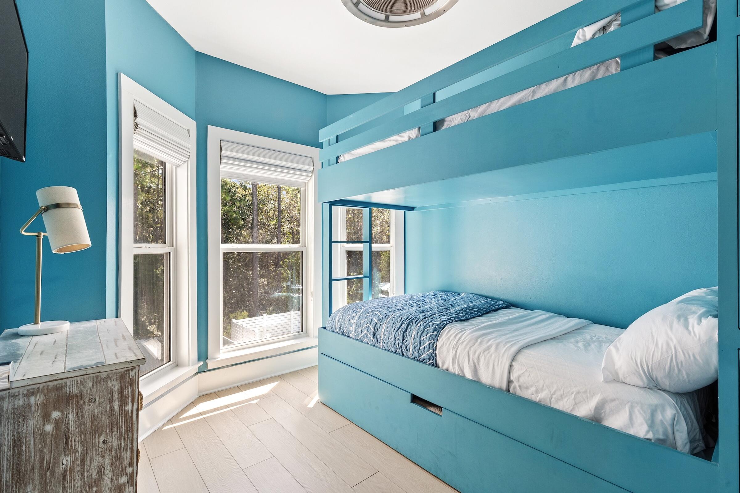 GULF SHORE MANOR - Residential