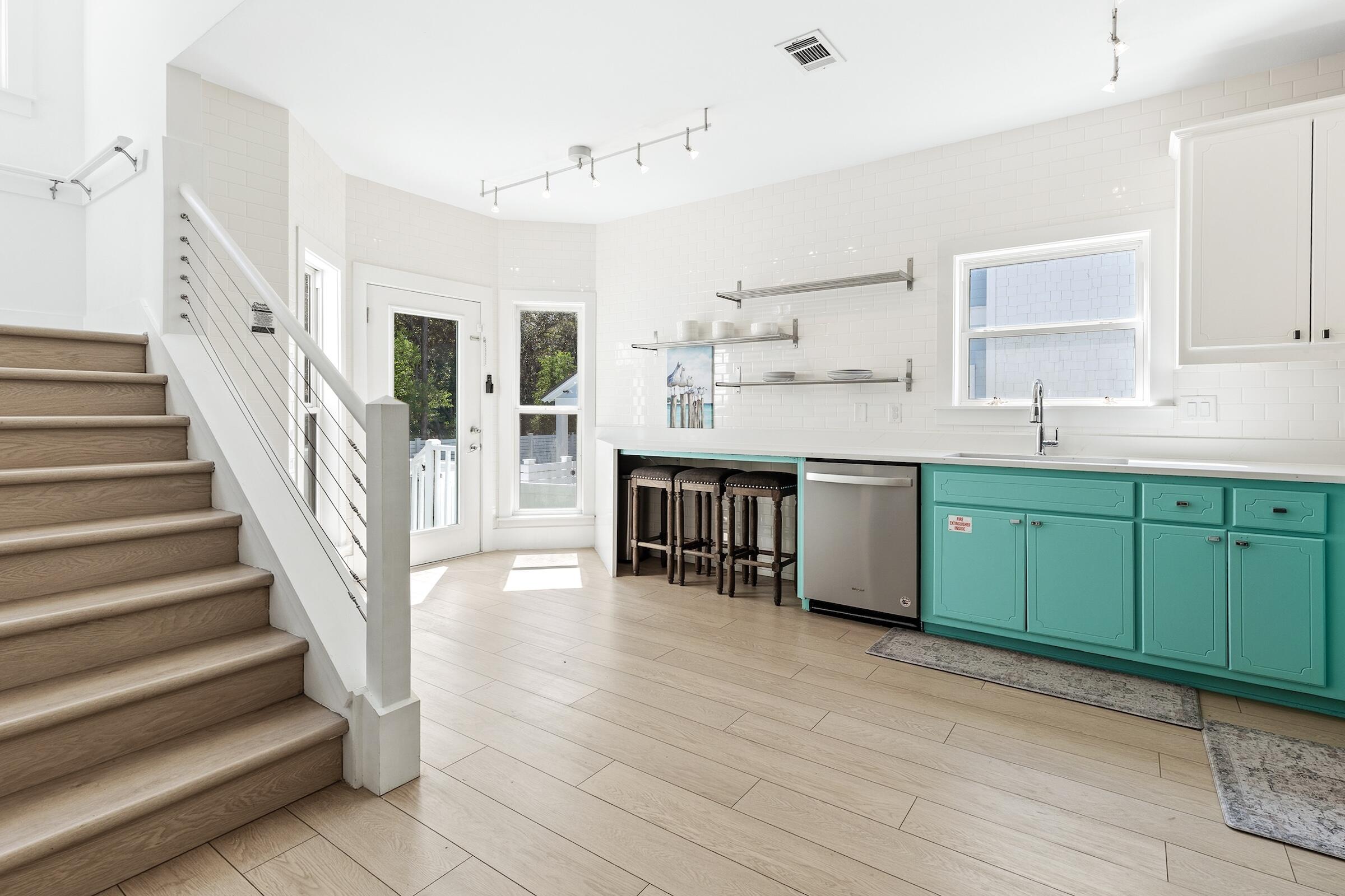 GULF SHORE MANOR - Residential