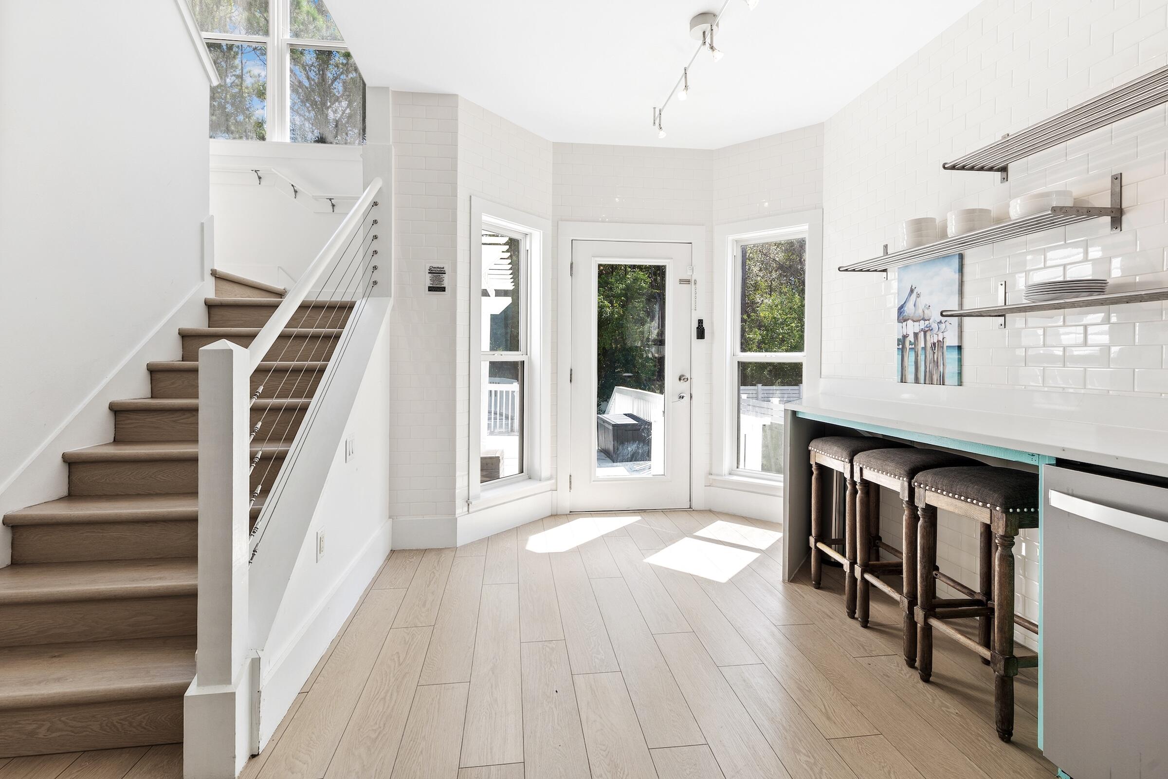 GULF SHORE MANOR - Residential