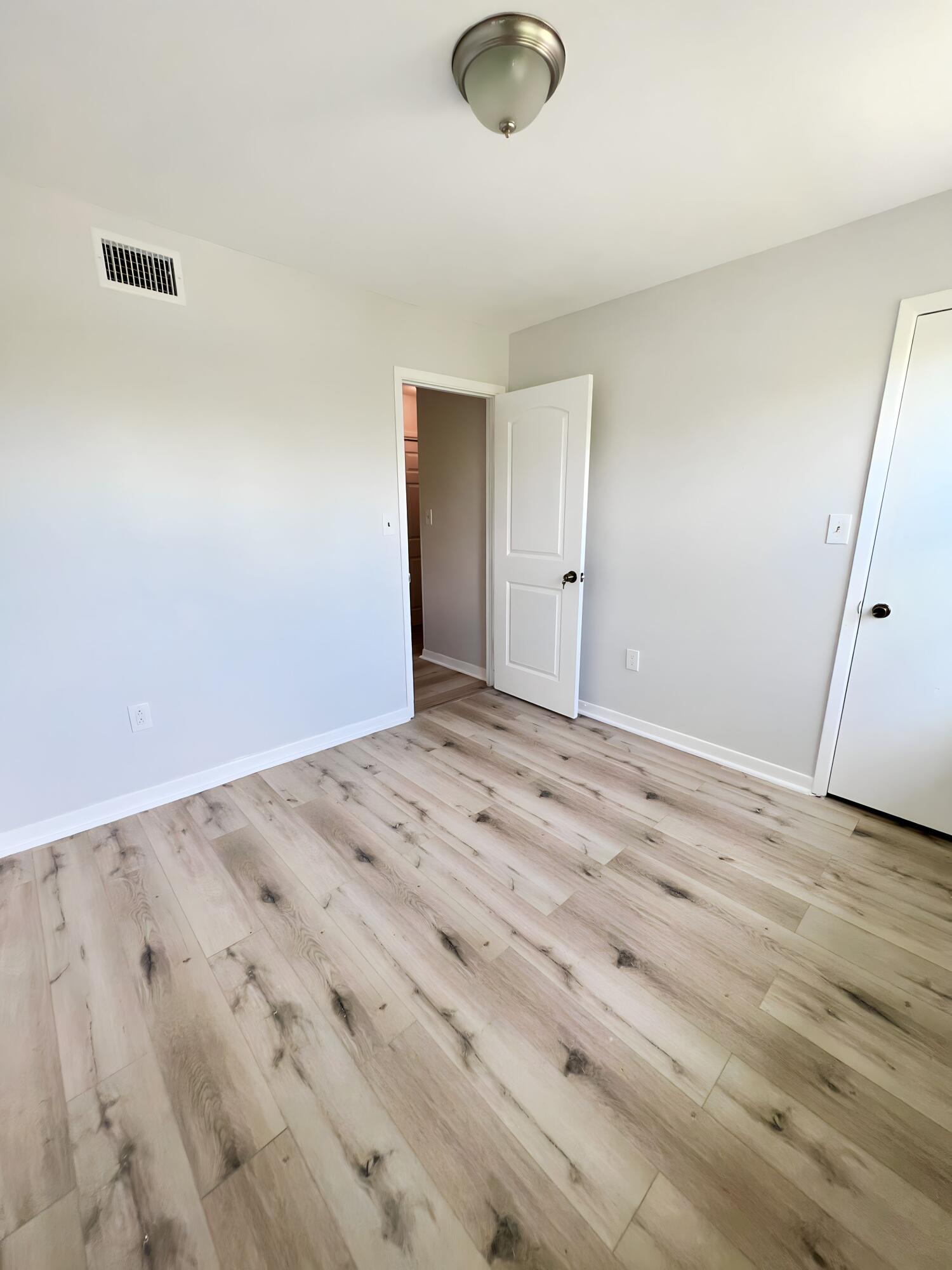 No Recorded Subdiv - Residential