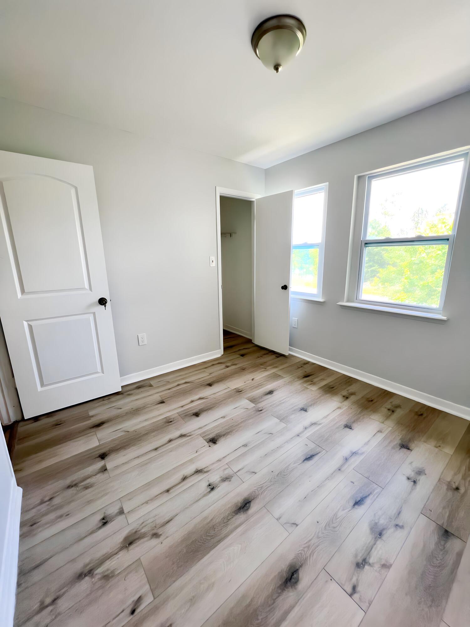 No Recorded Subdiv - Residential