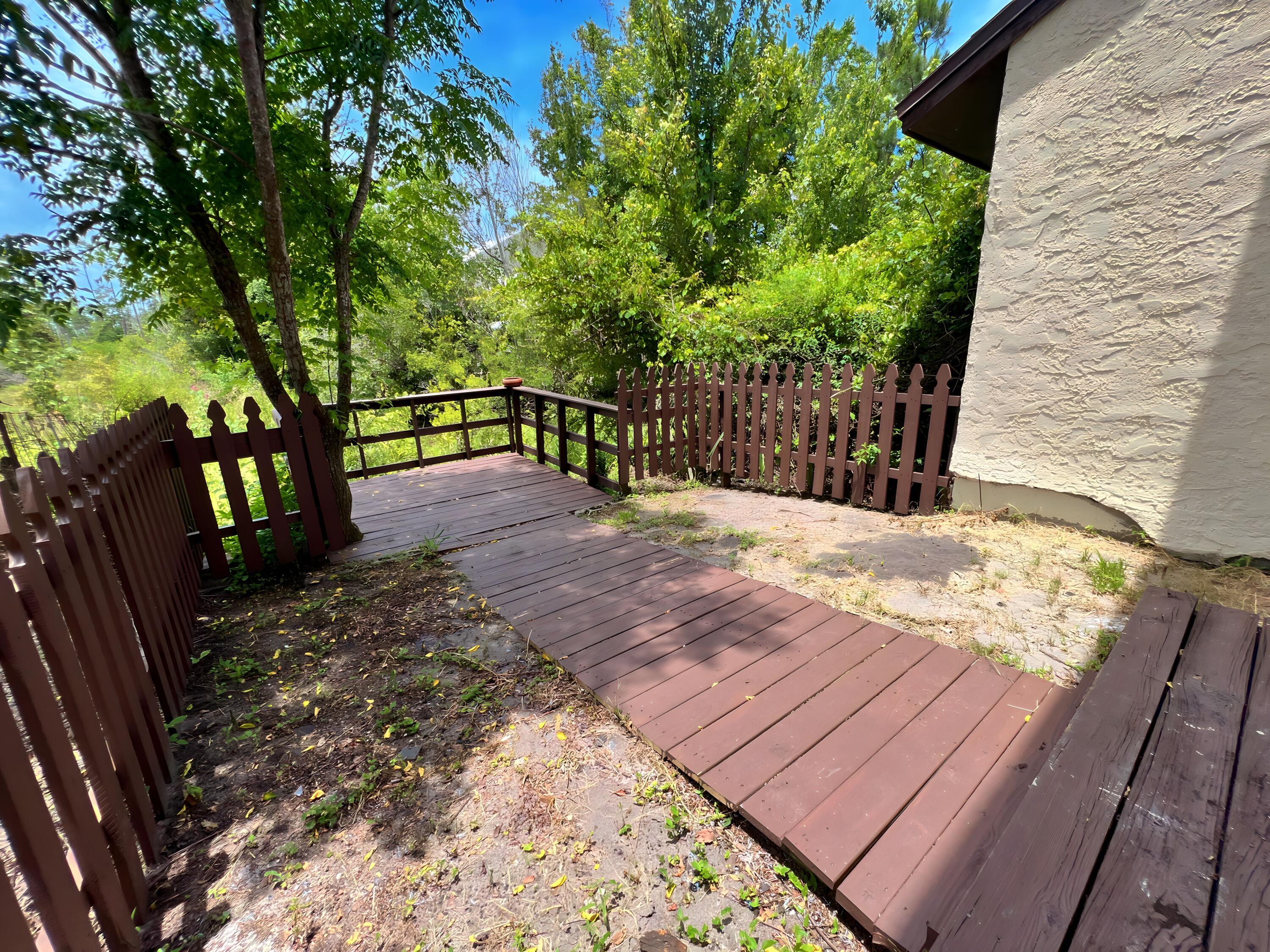 No Recorded Subdiv - Residential
