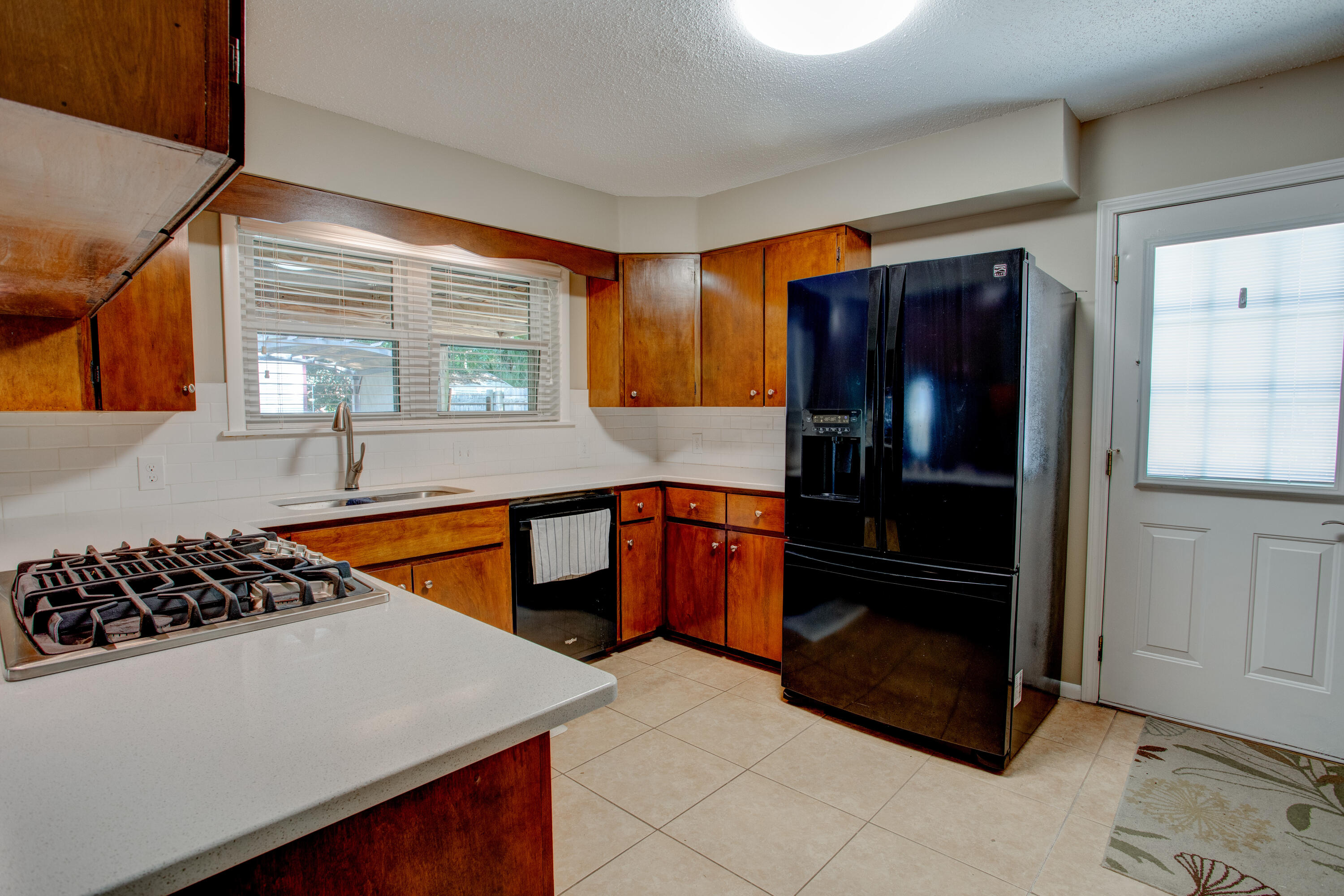 YACHT CLUB ESTATES - Residential