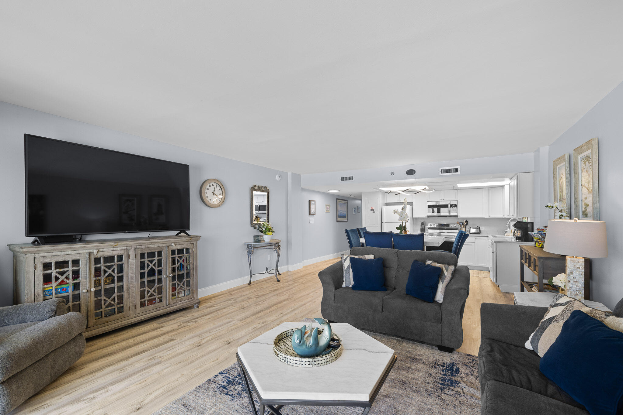 GULFSIDE BEACH CONDO - Residential