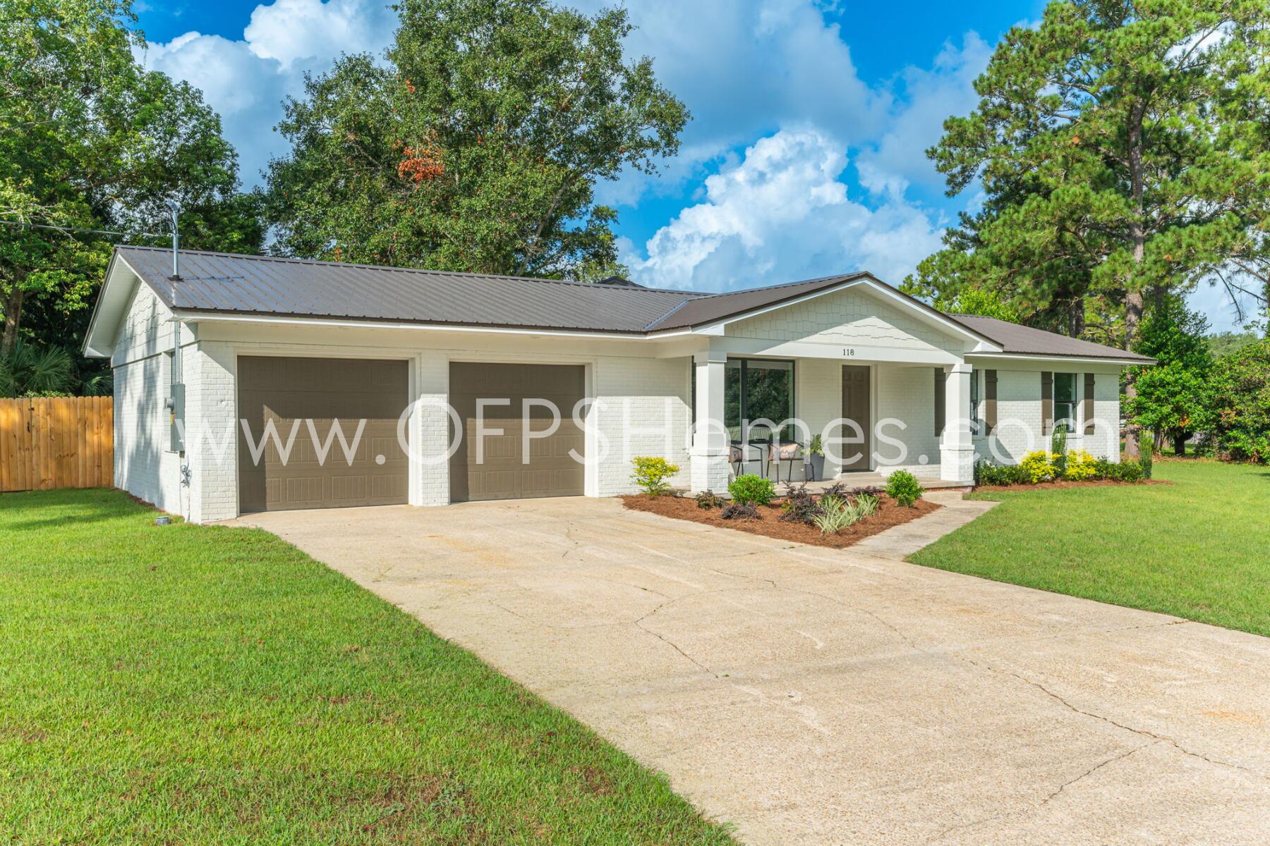 ELLIOTTS POINT - Residential Lease