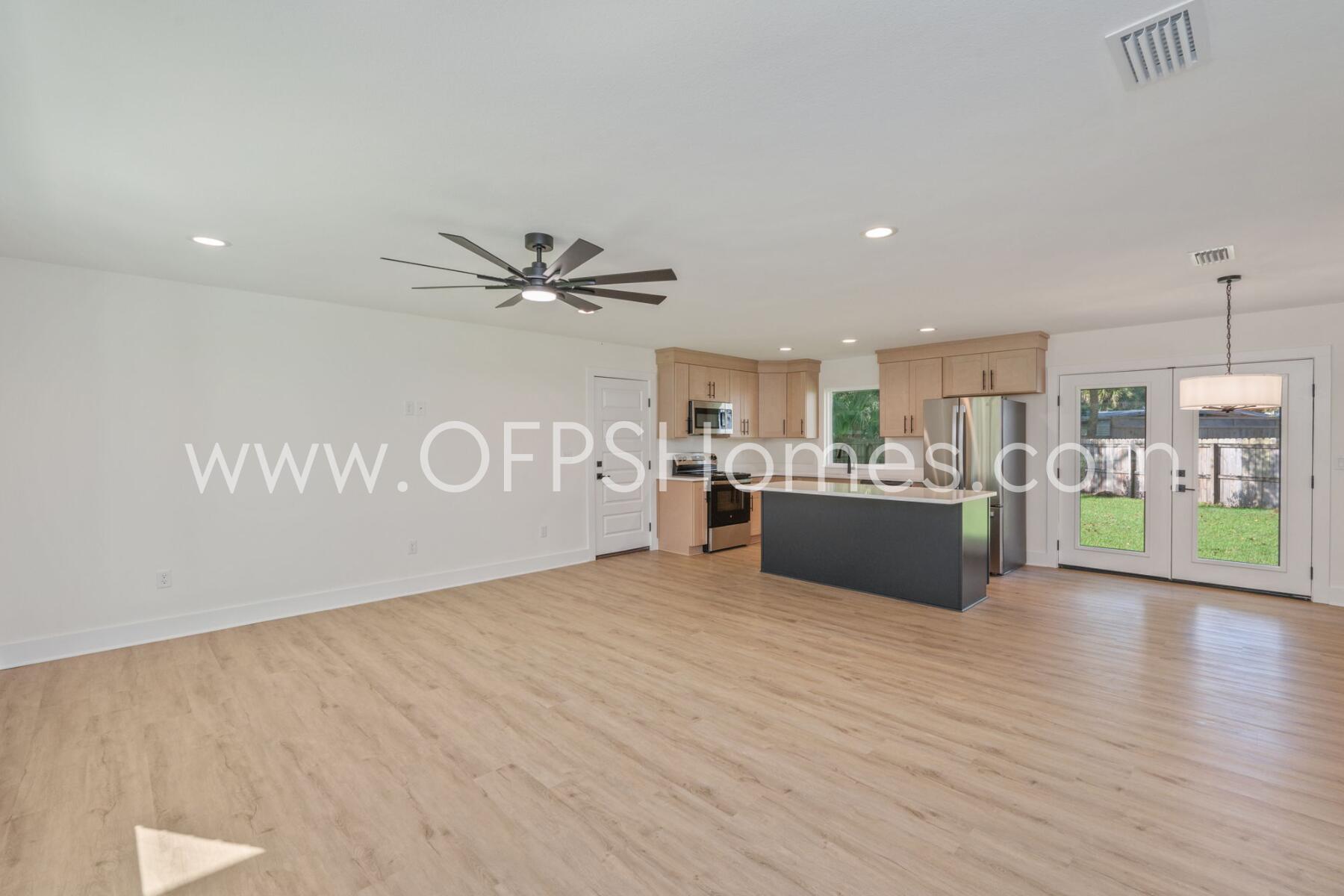 ELLIOTTS POINT - Residential Lease