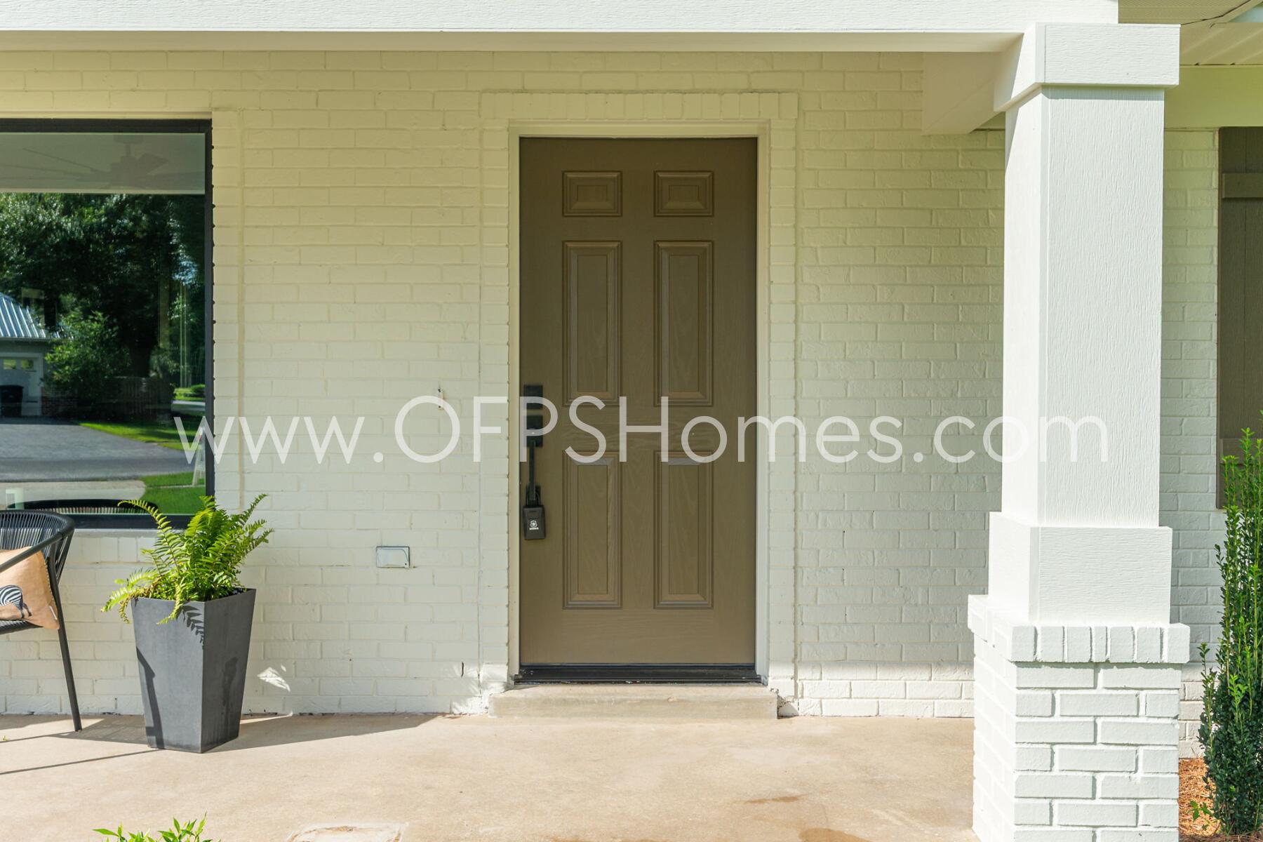 ELLIOTTS POINT - Residential Lease