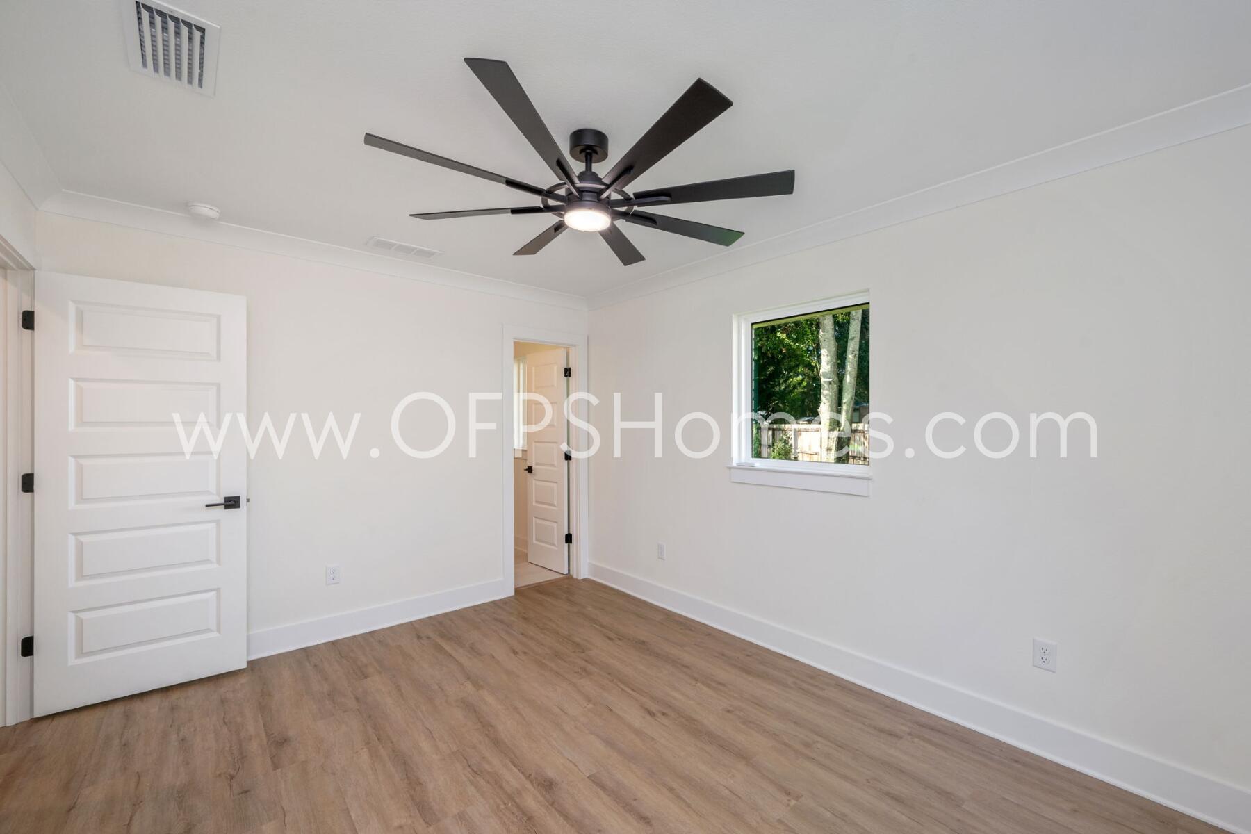 ELLIOTTS POINT - Residential Lease