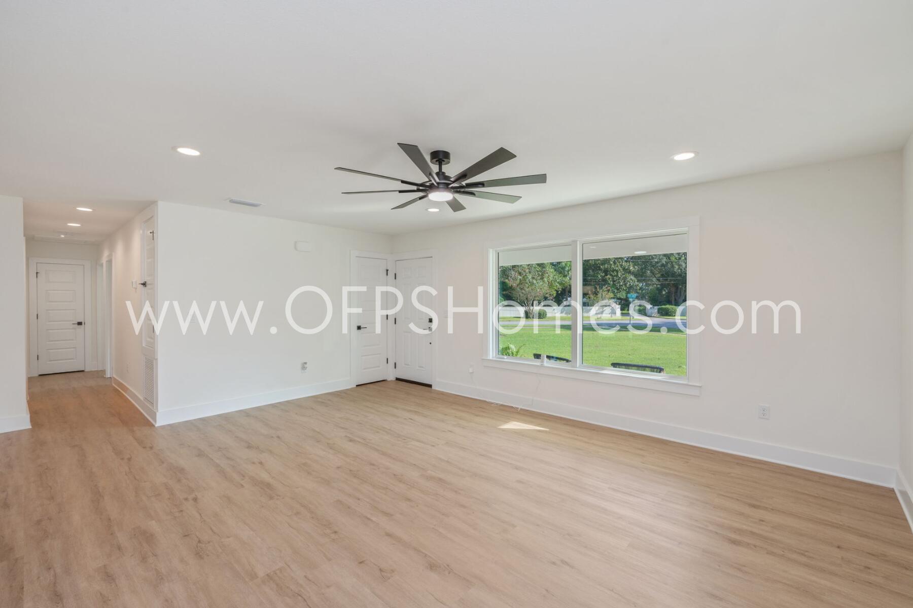 ELLIOTTS POINT - Residential Lease