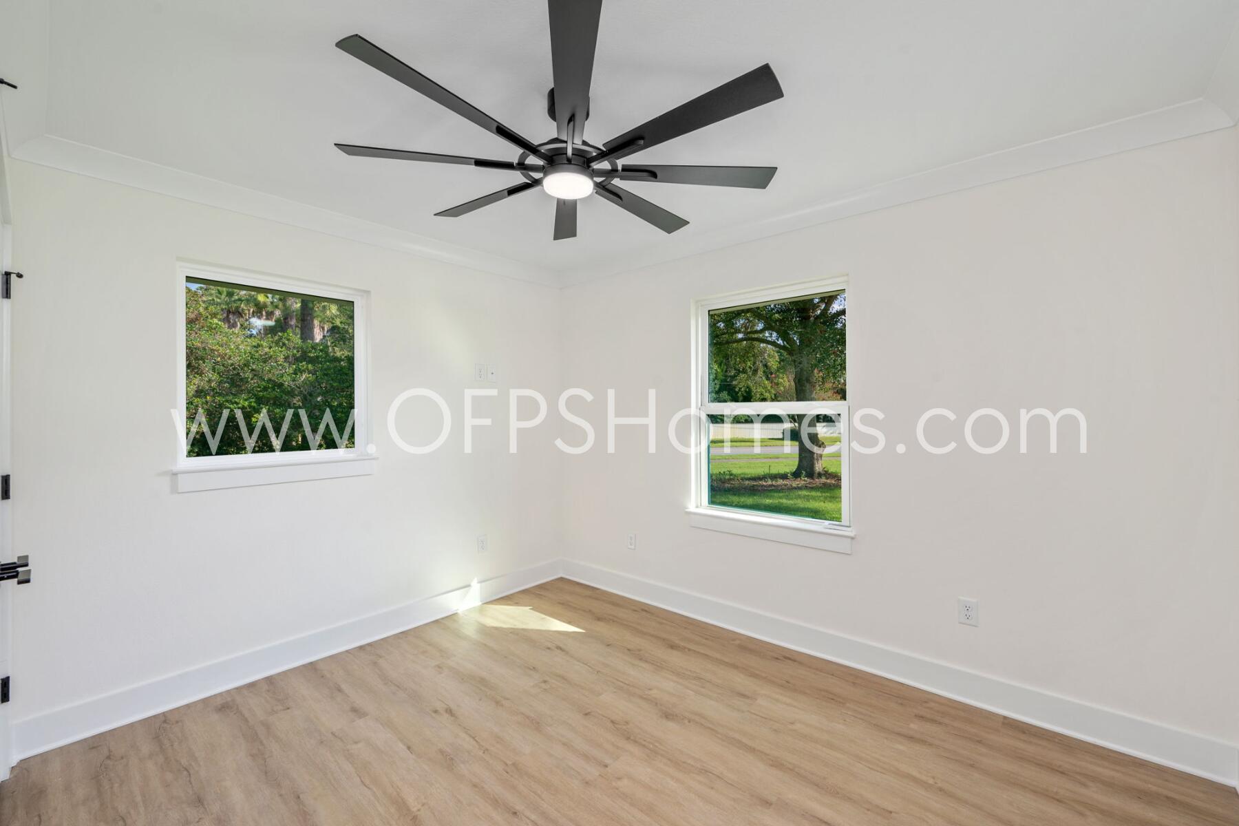 ELLIOTTS POINT - Residential Lease