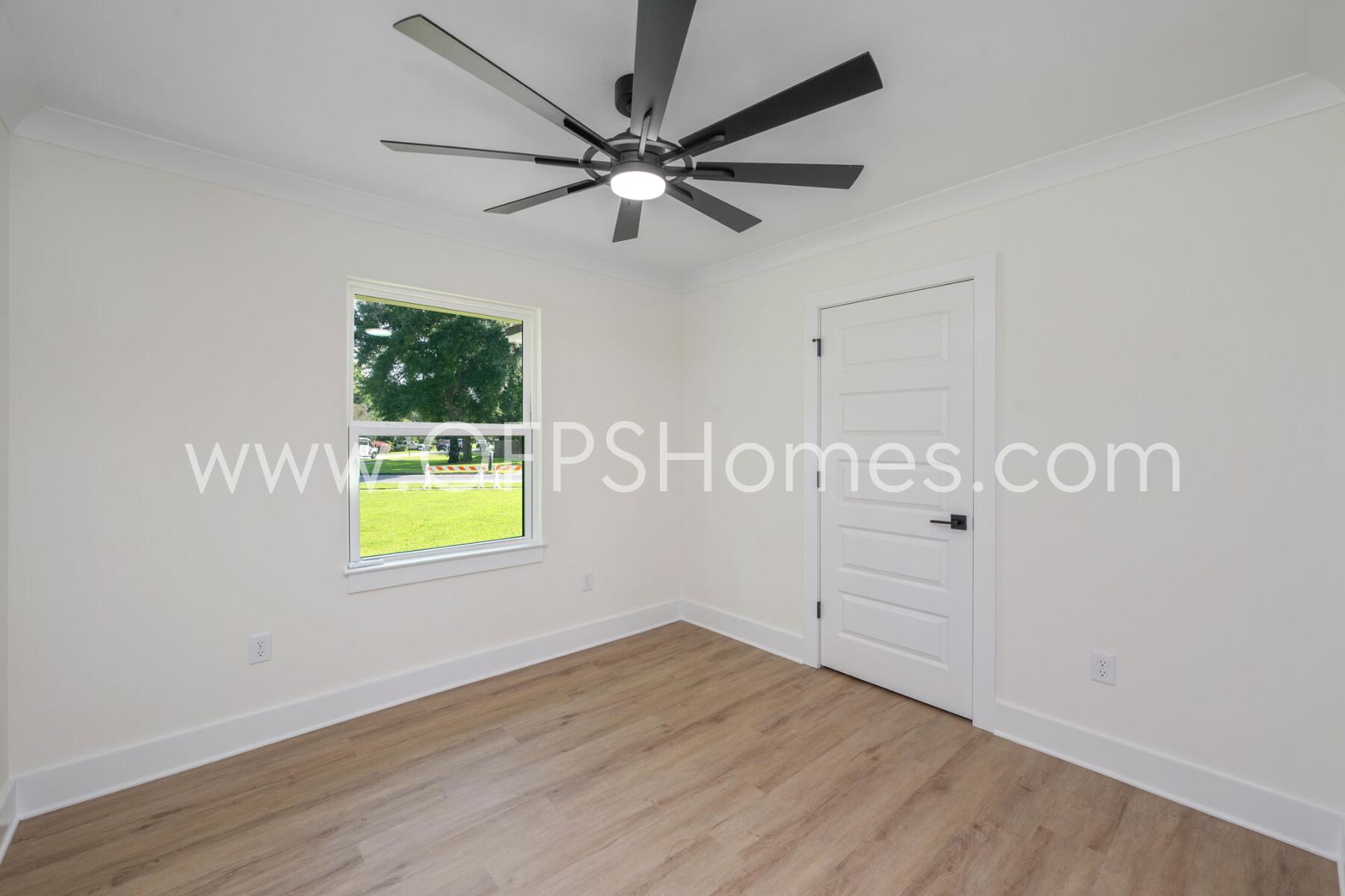 ELLIOTTS POINT - Residential Lease