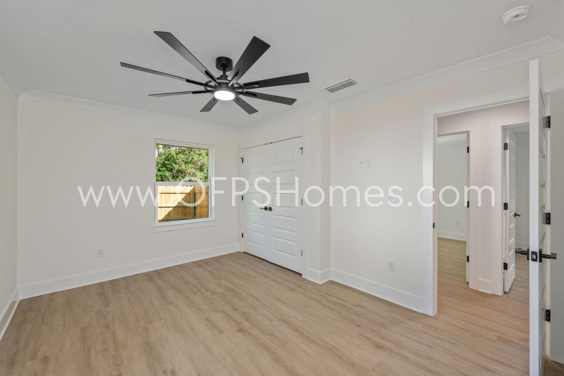 ELLIOTTS POINT - Residential Lease