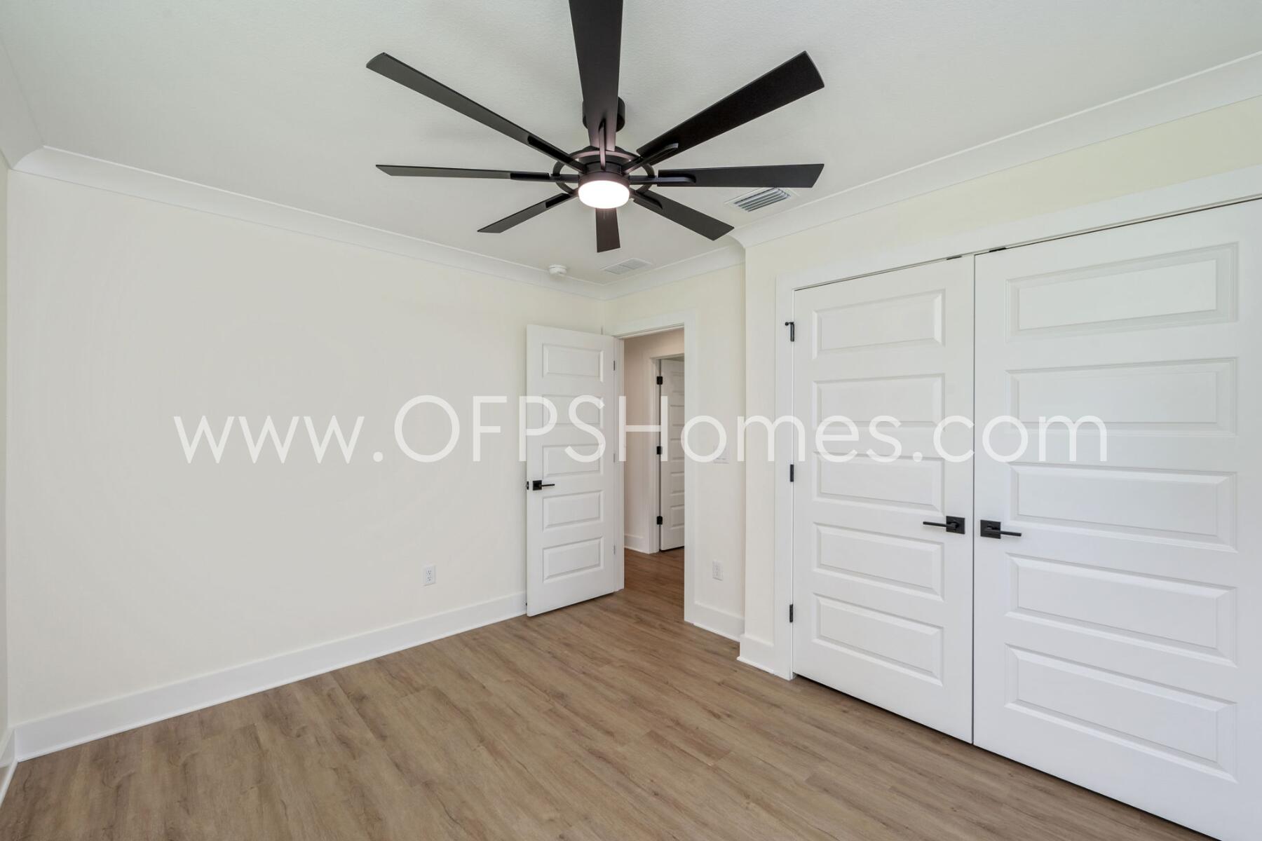 ELLIOTTS POINT - Residential Lease