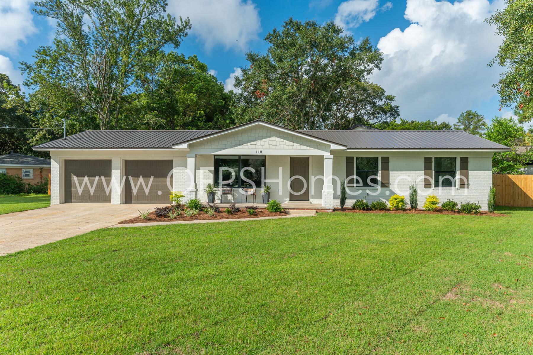 ELLIOTTS POINT - Residential Lease