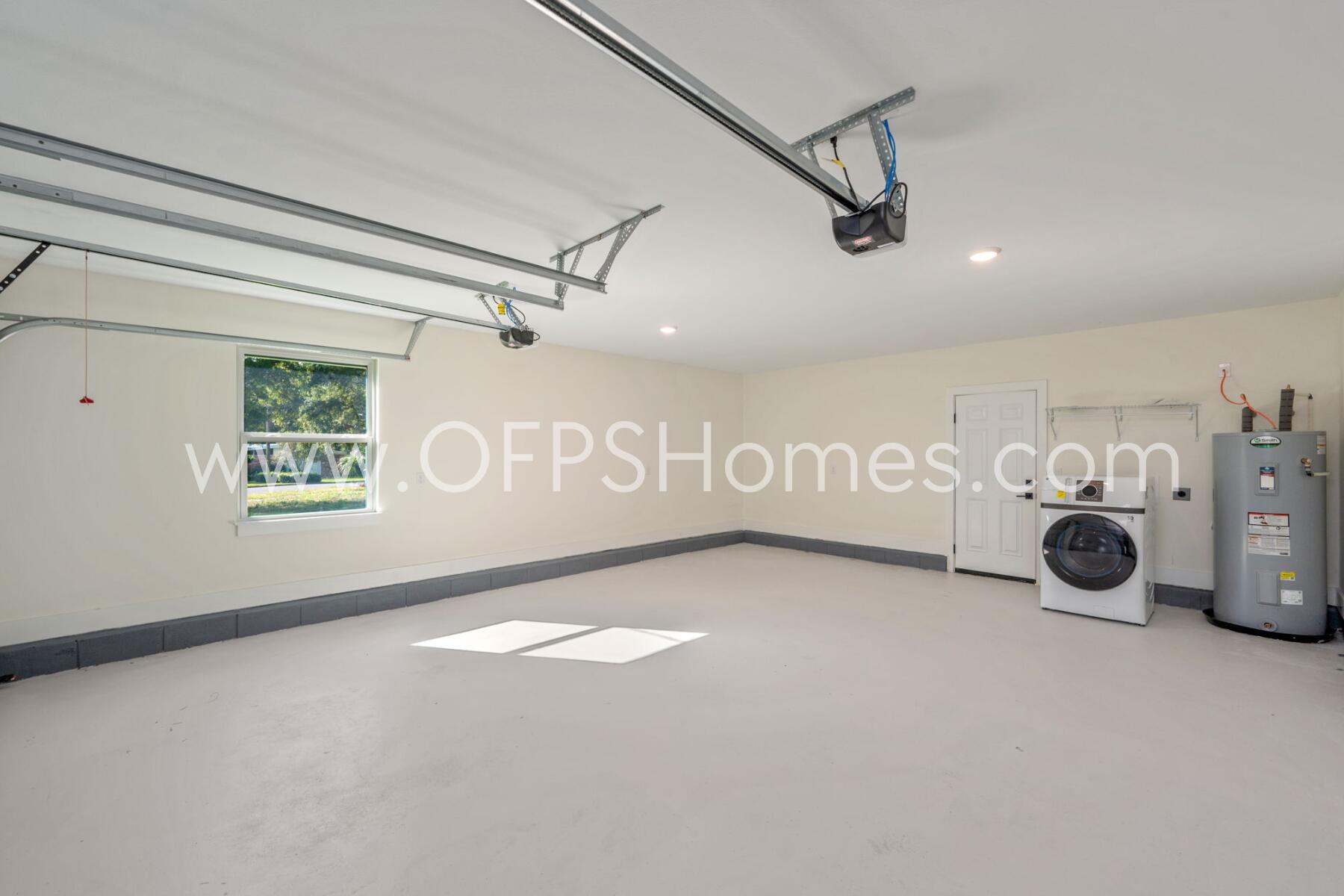ELLIOTTS POINT - Residential Lease