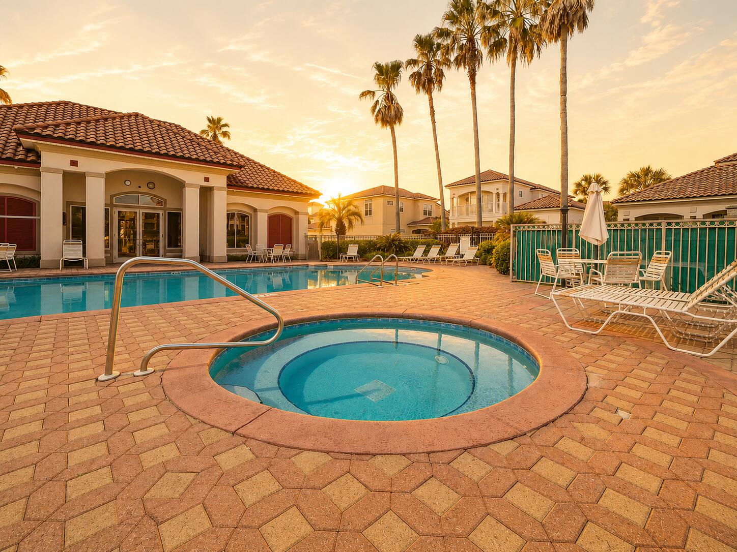 LA VALENCIA BEACH RESORT - Residential