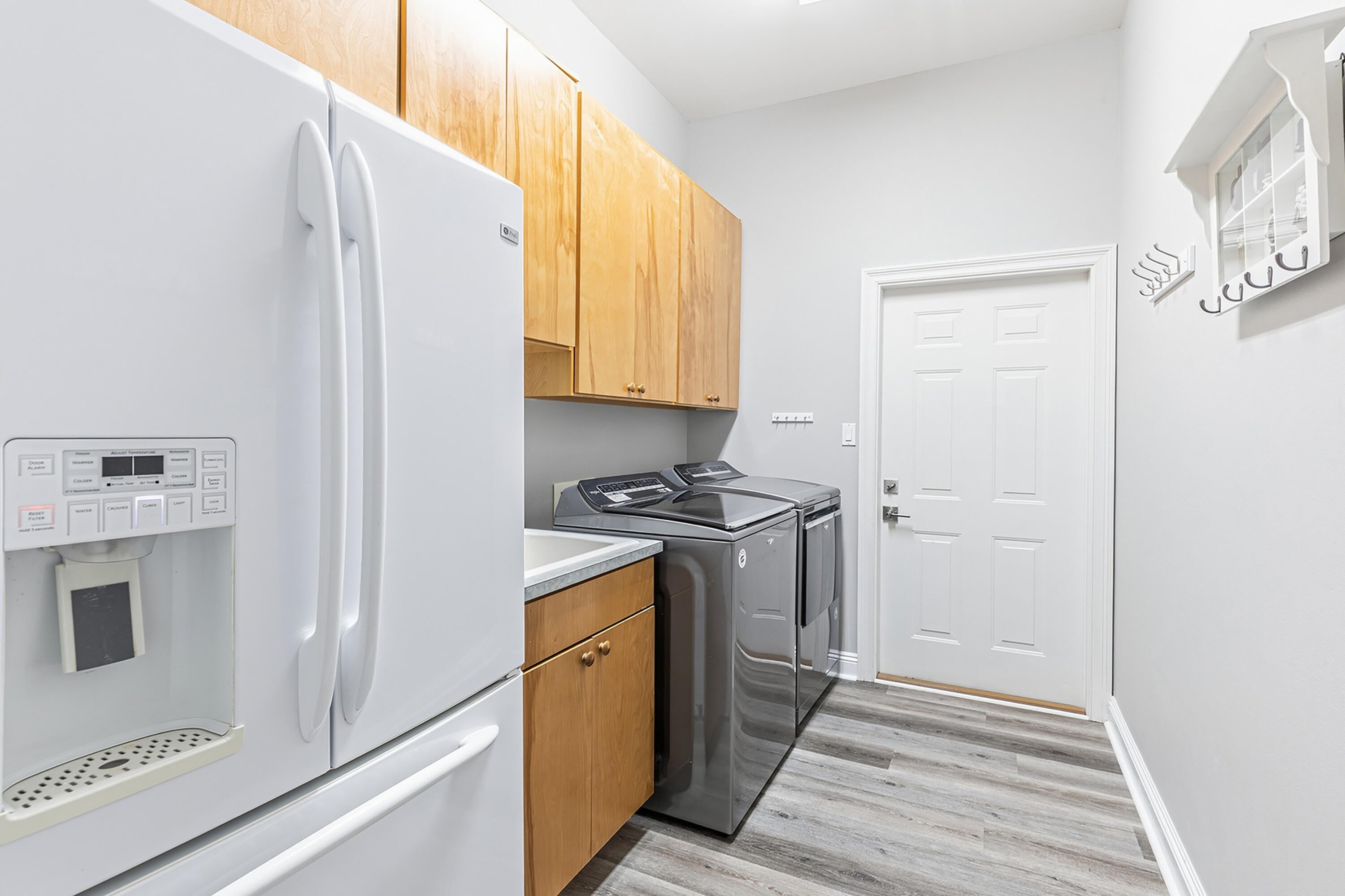 GLENLAKE PH 1 - Residential