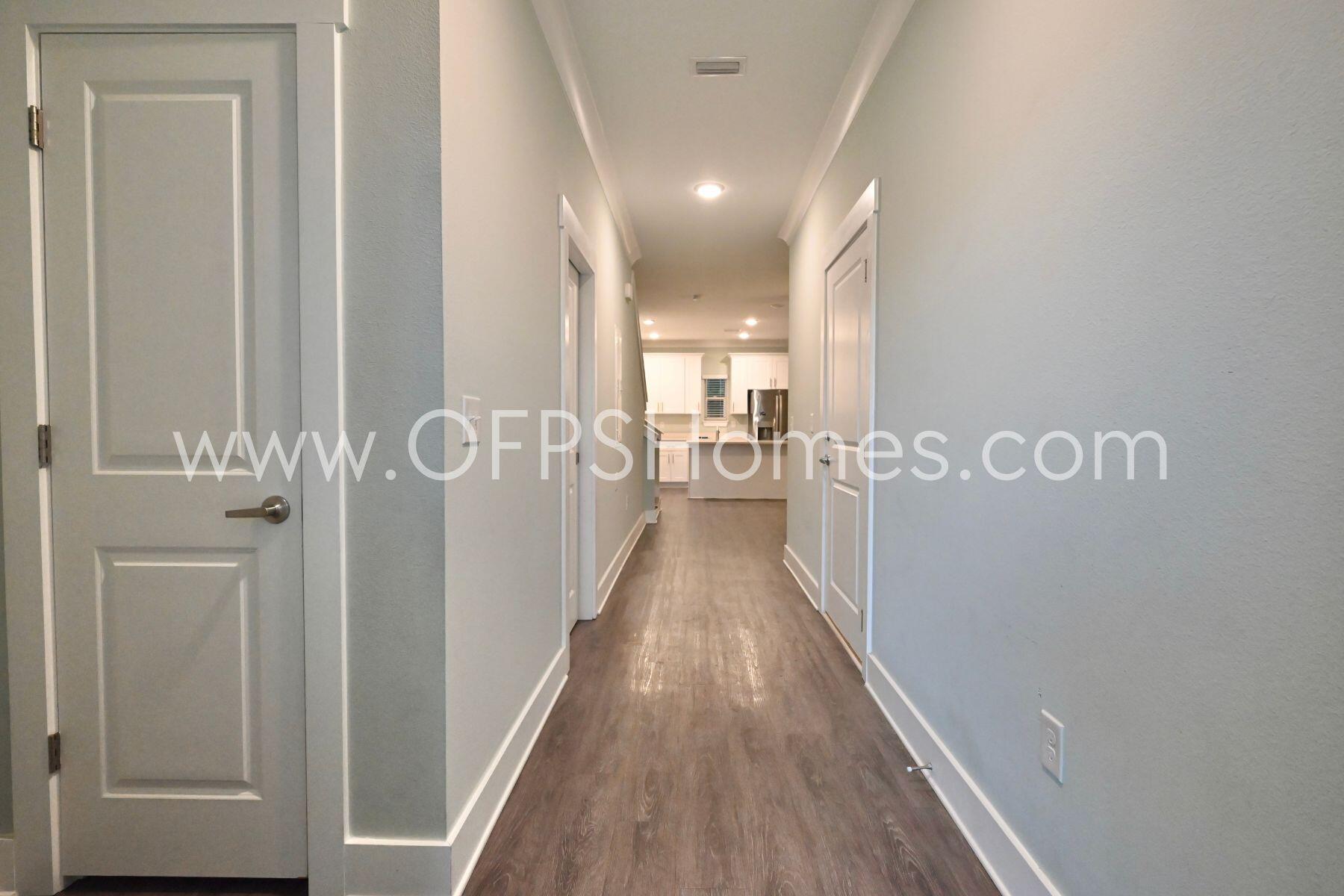 VERANDAS OF FREEPORT, THE - Residential Lease