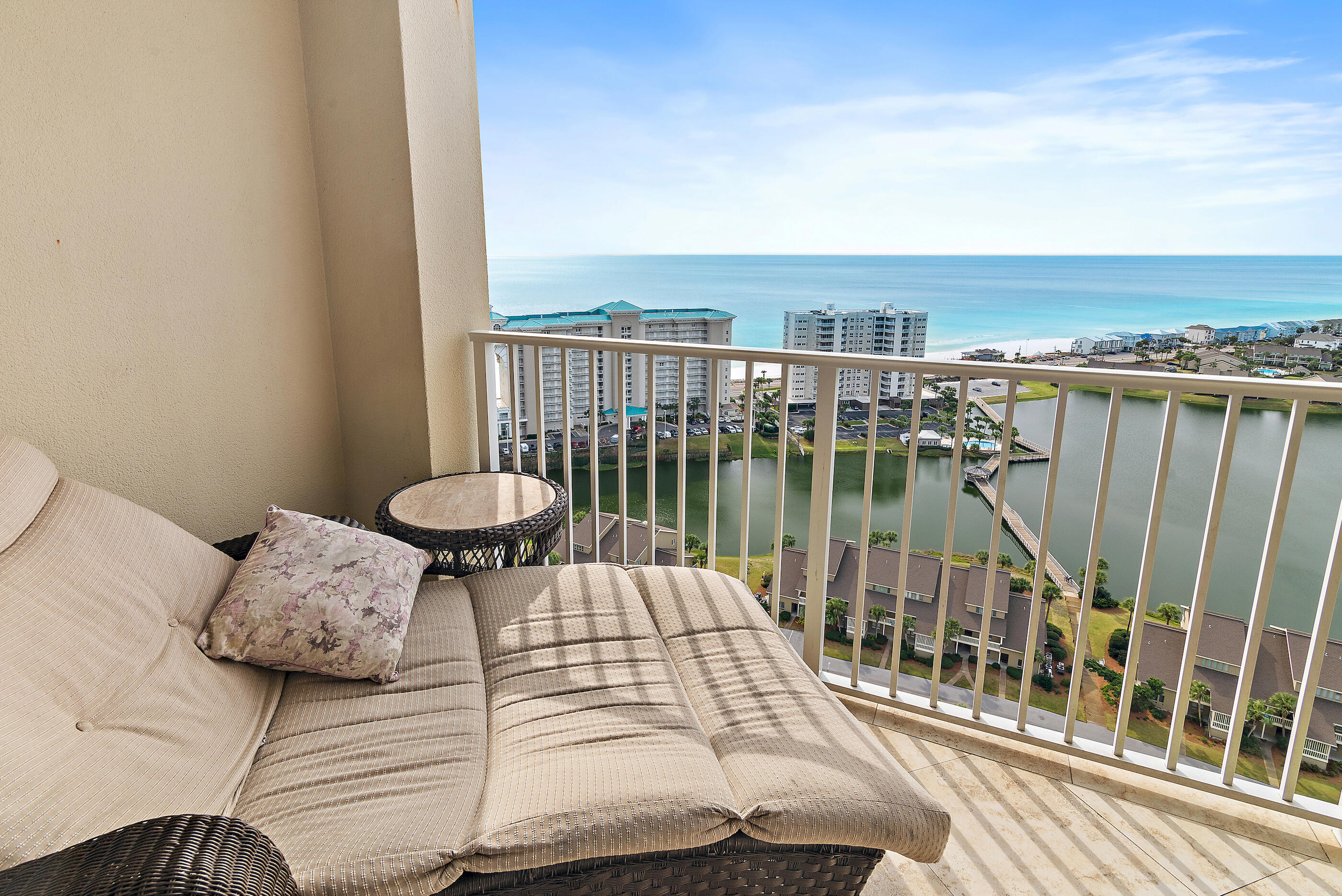 ARIEL DUNES II - Residential