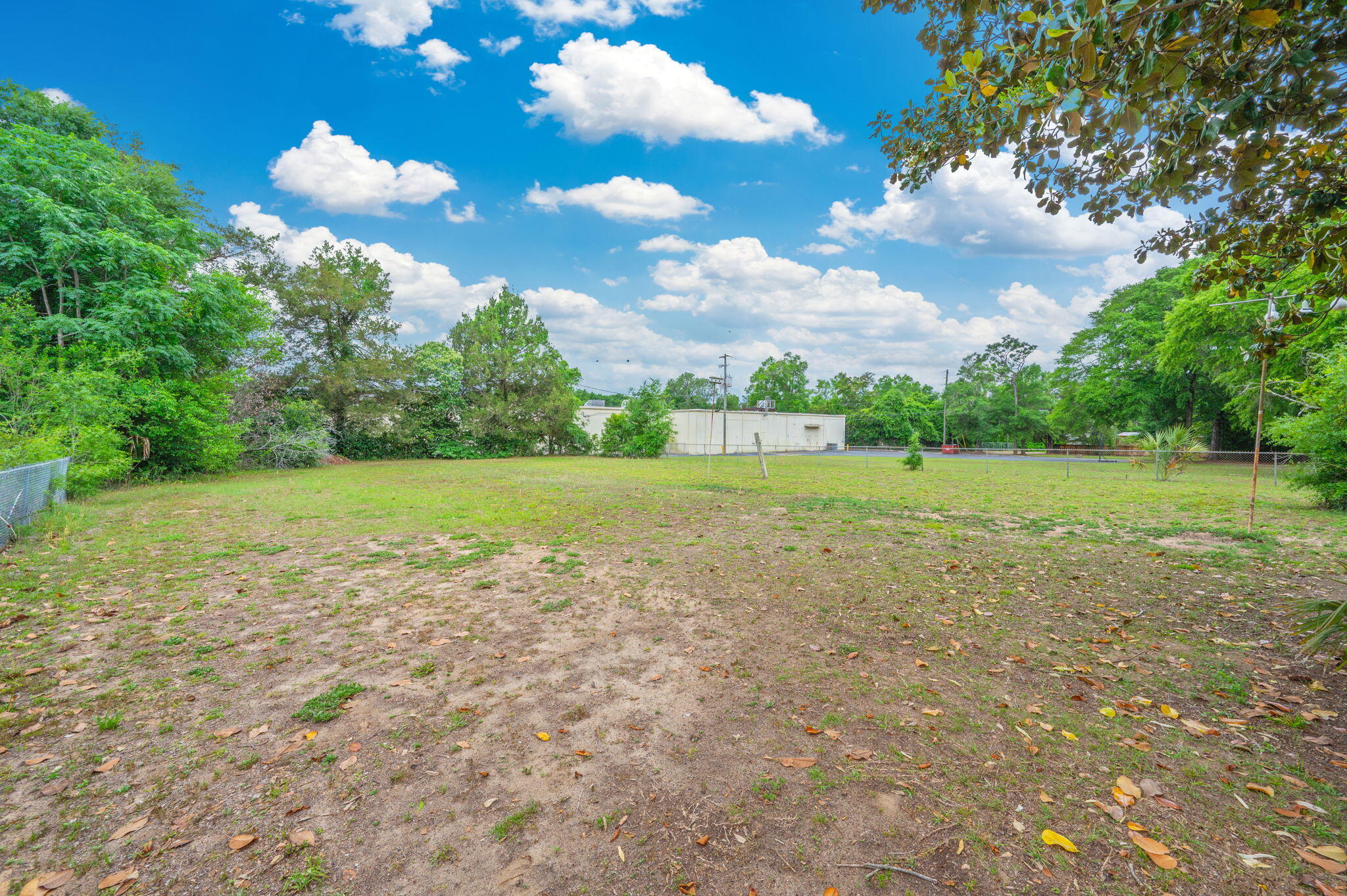 FERDON ADDN TO CRESTVIEW - Residential
