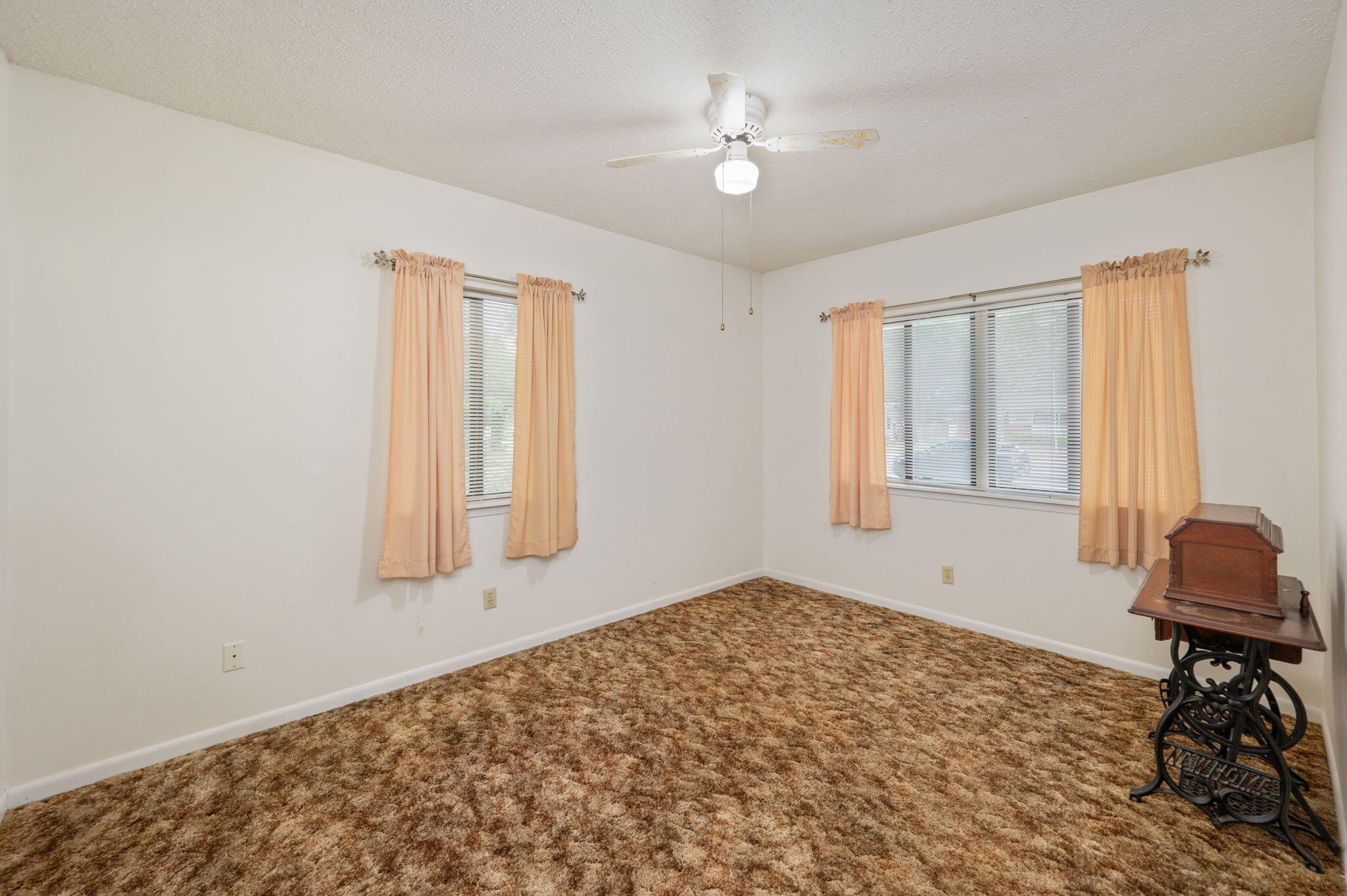 FERDON ADDN TO CRESTVIEW - Residential