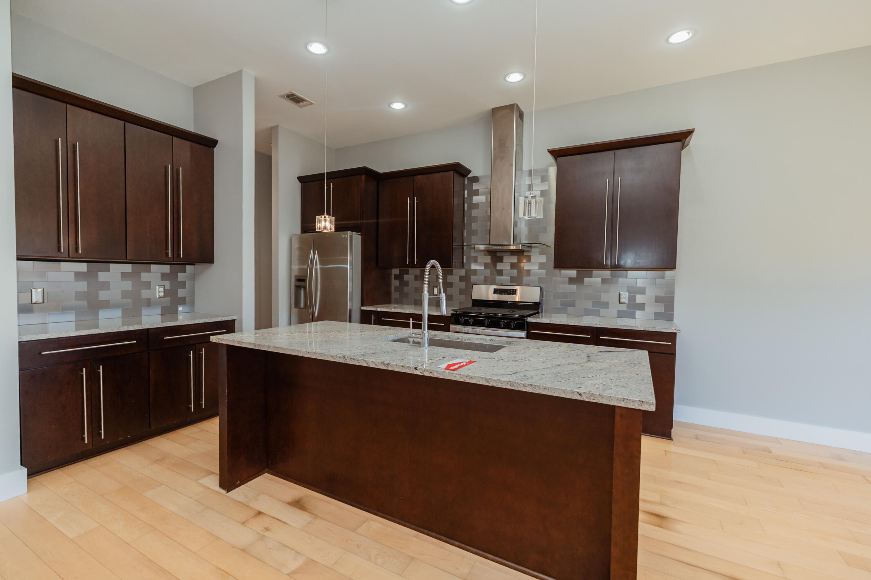 ALICIA PLACE - Residential