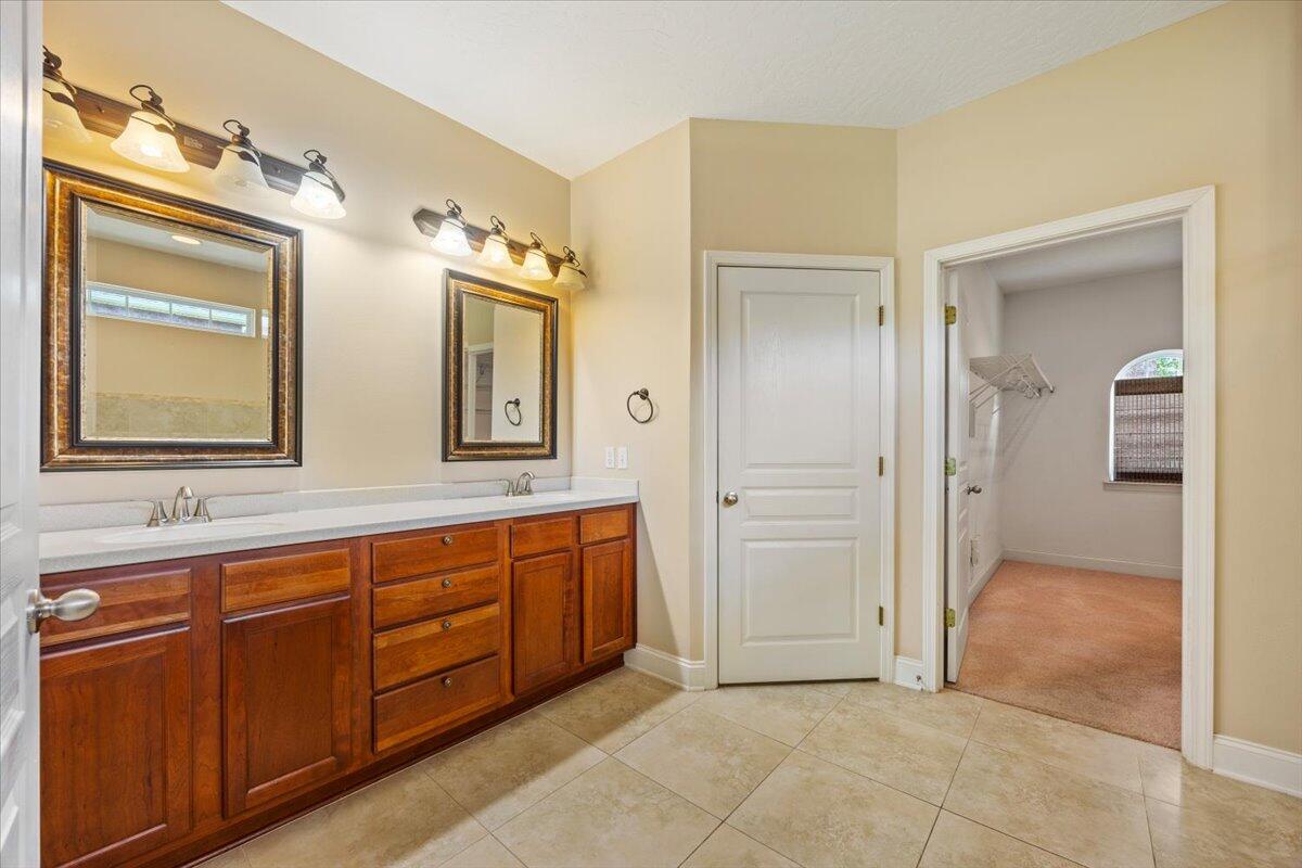 COUNTRY CLUB ESTATES 1 OF CRESTVIEW - Residential