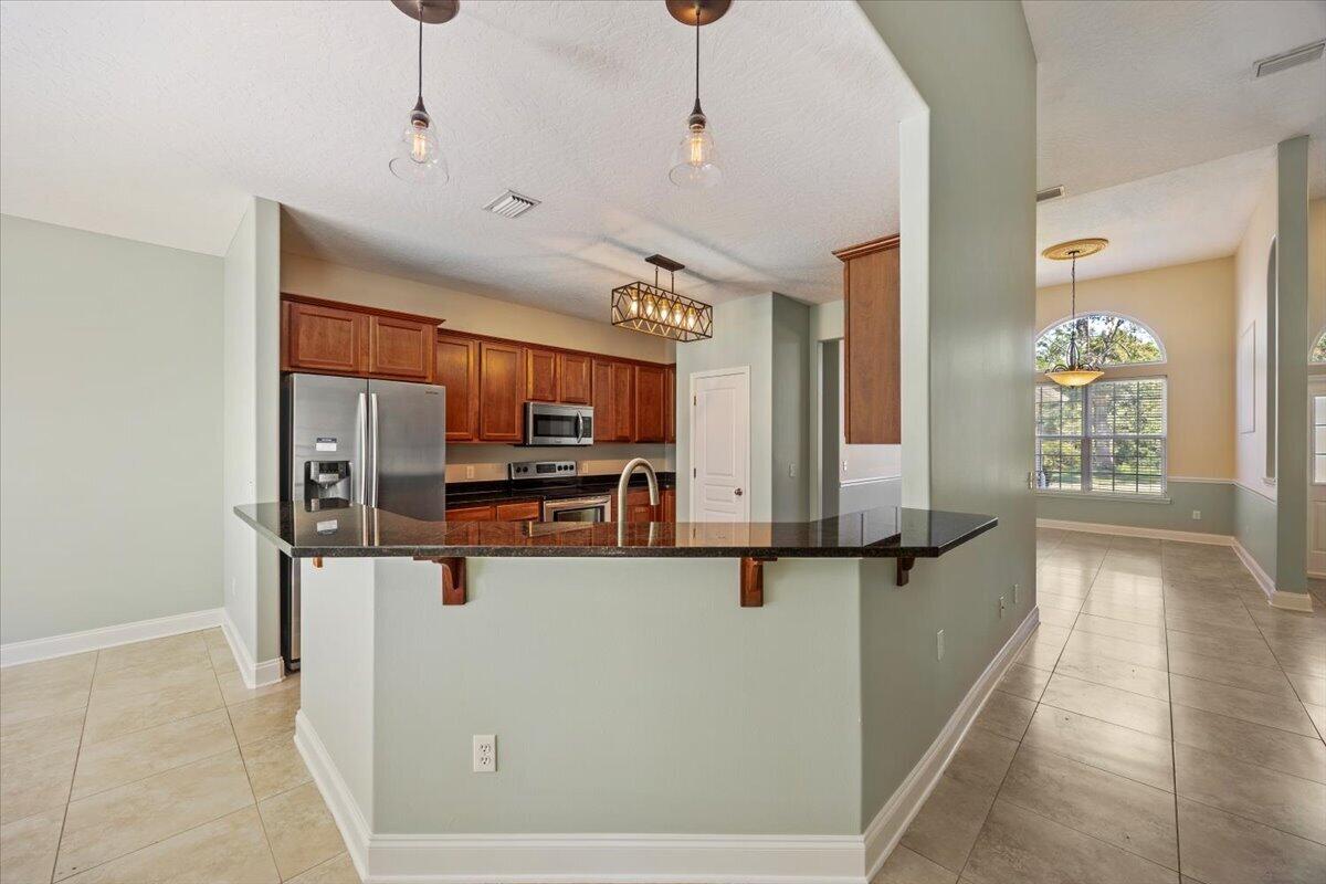 COUNTRY CLUB ESTATES 1 OF CRESTVIEW - Residential