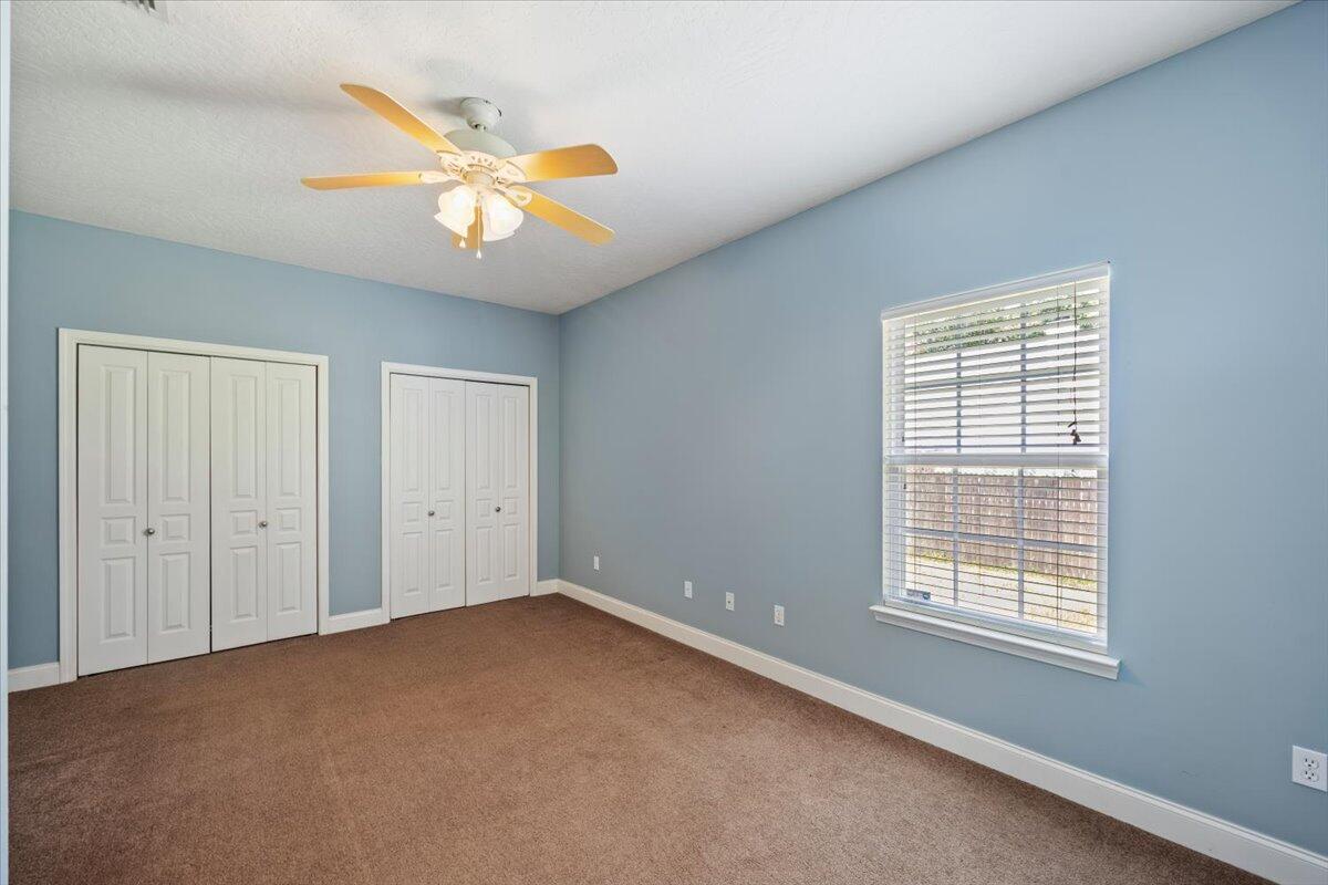 COUNTRY CLUB ESTATES 1 OF CRESTVIEW - Residential