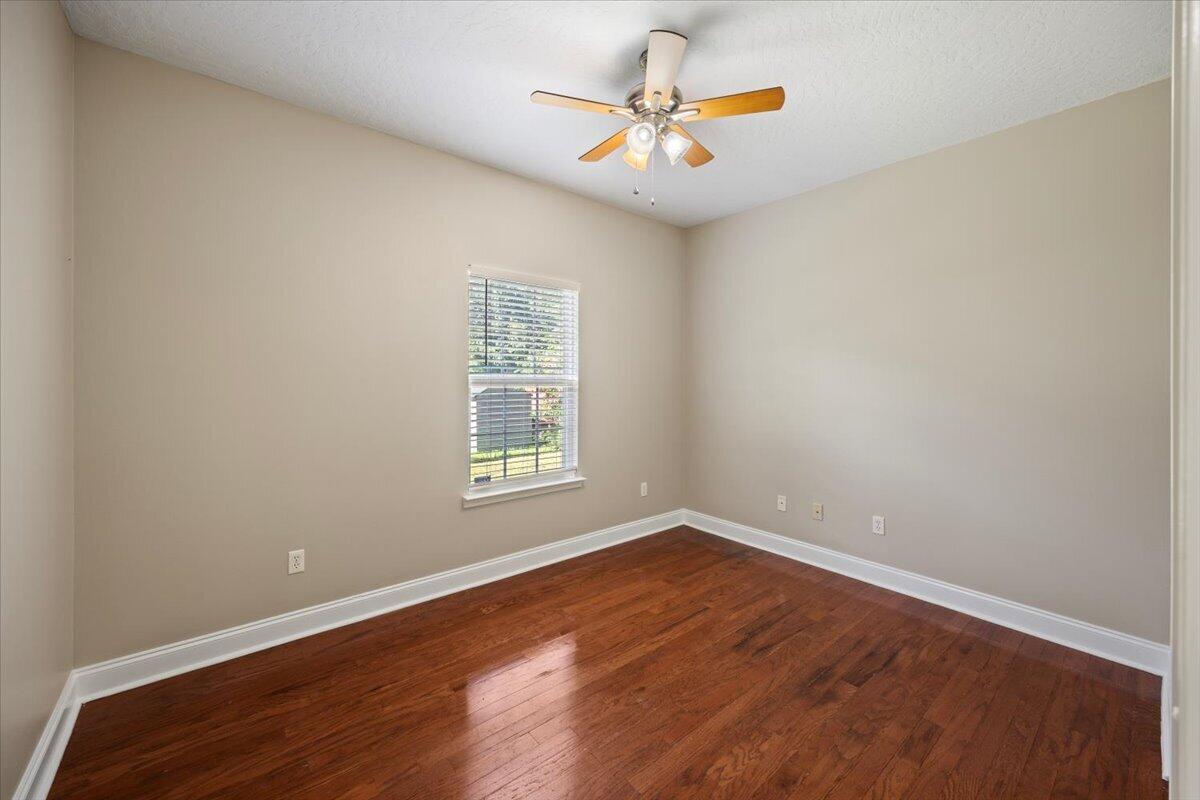 COUNTRY CLUB ESTATES 1 OF CRESTVIEW - Residential