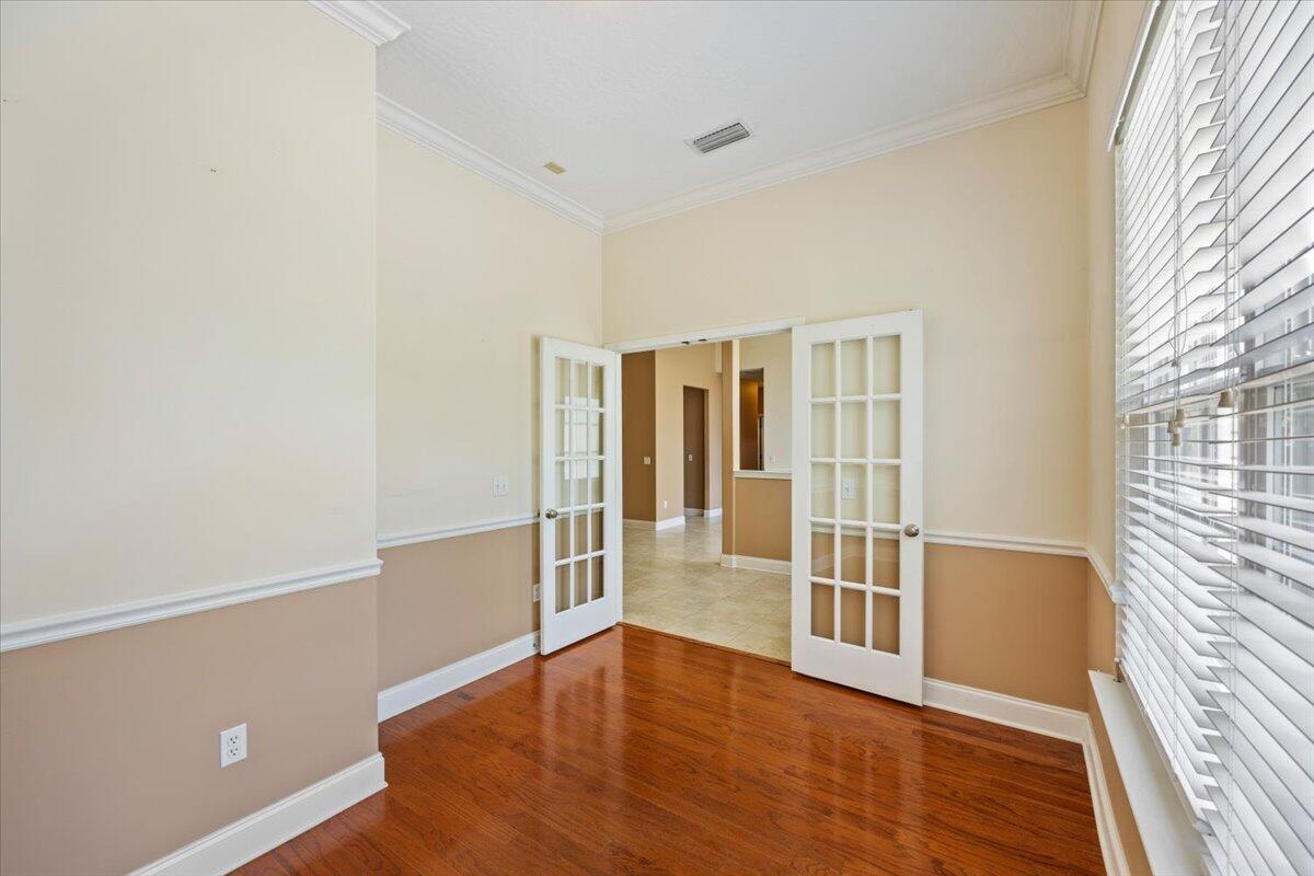 COUNTRY CLUB ESTATES 1 OF CRESTVIEW - Residential