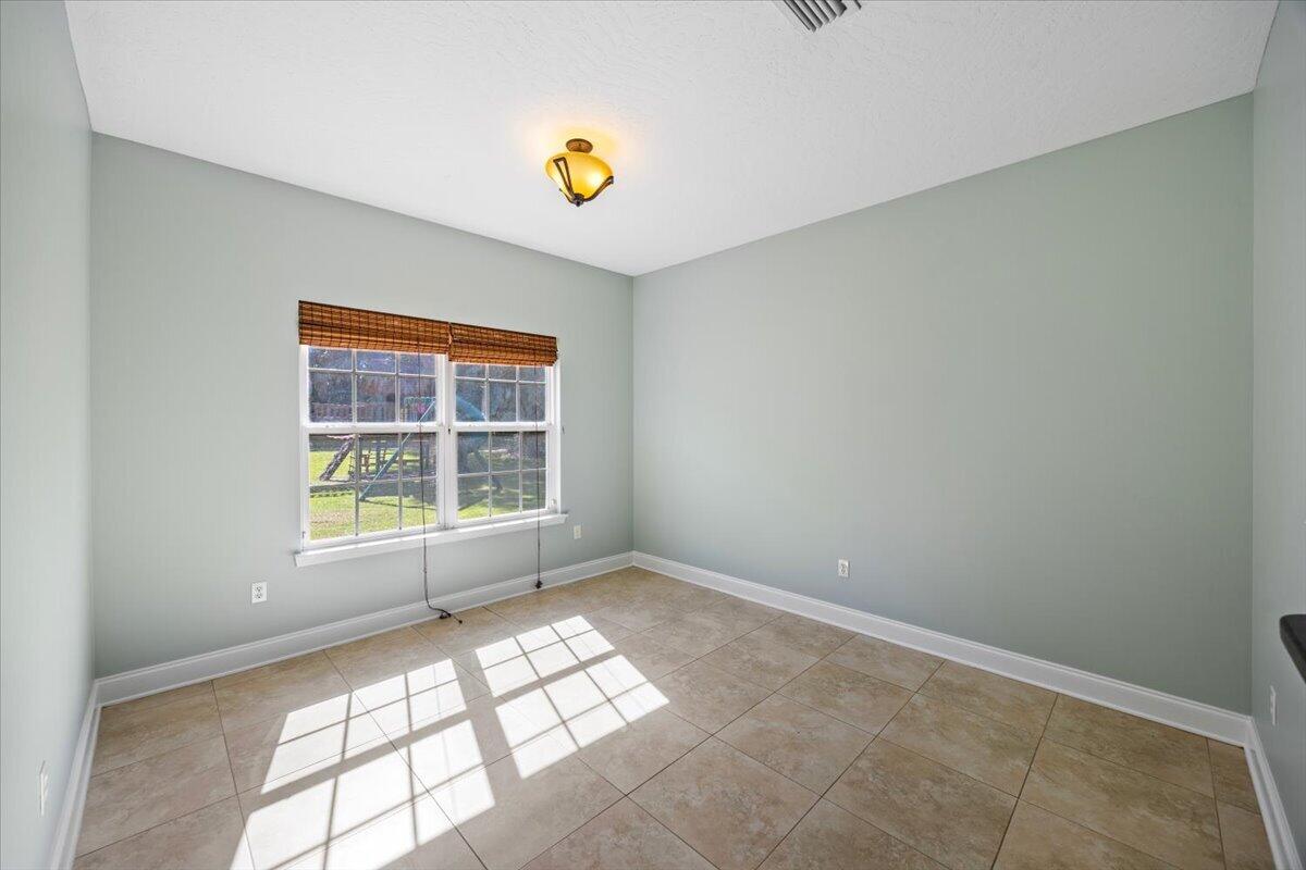 COUNTRY CLUB ESTATES 1 OF CRESTVIEW - Residential