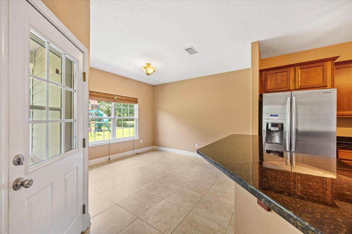 COUNTRY CLUB ESTATES 1 OF CRESTVIEW - Residential