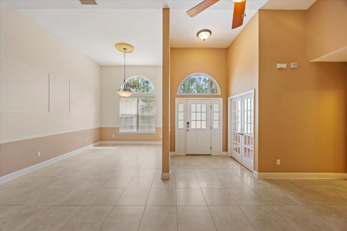 COUNTRY CLUB ESTATES 1 OF CRESTVIEW - Residential