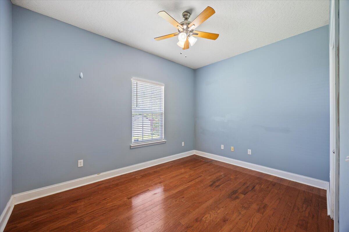 COUNTRY CLUB ESTATES 1 OF CRESTVIEW - Residential
