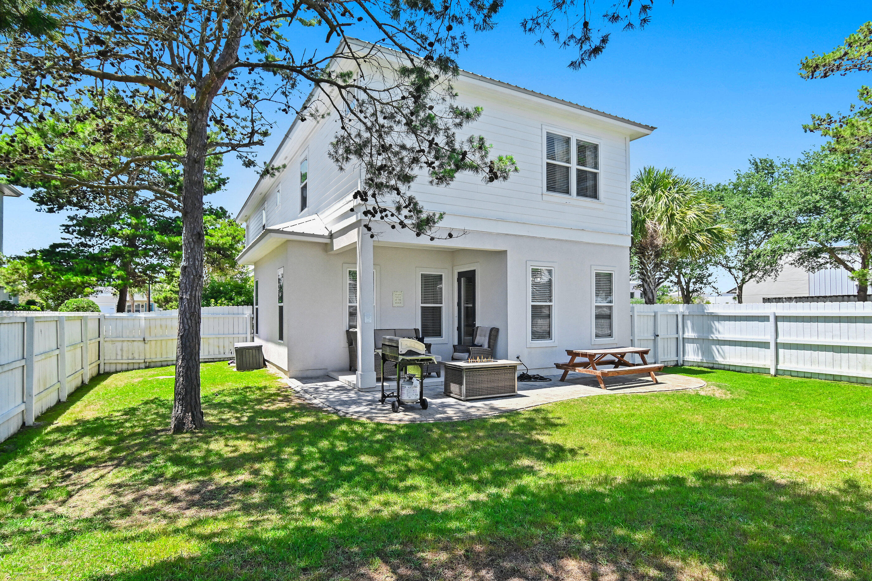 FRANGISTA BEACH 3RD ADDN - Residential