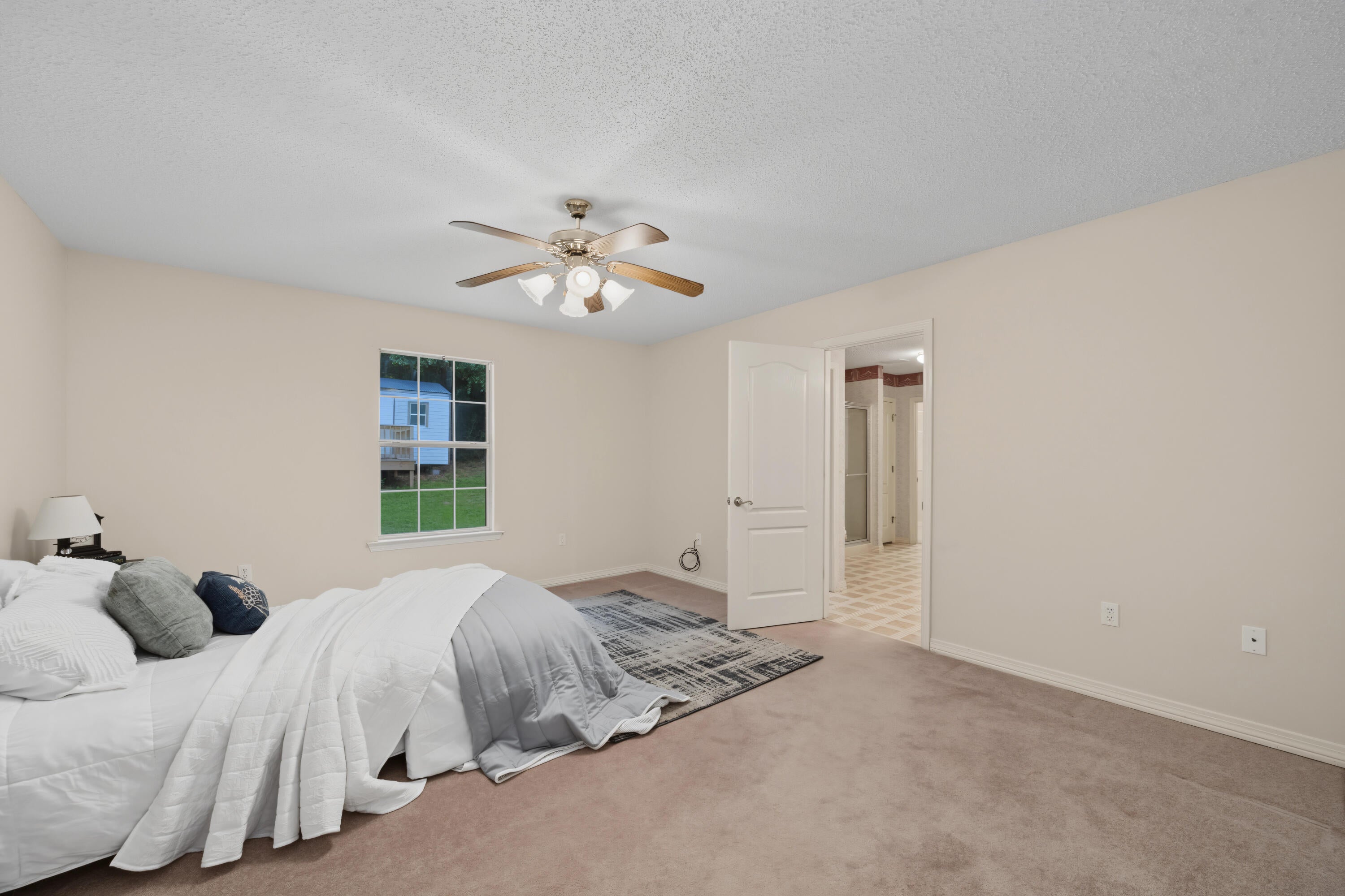 HUNTER WOODS - Residential